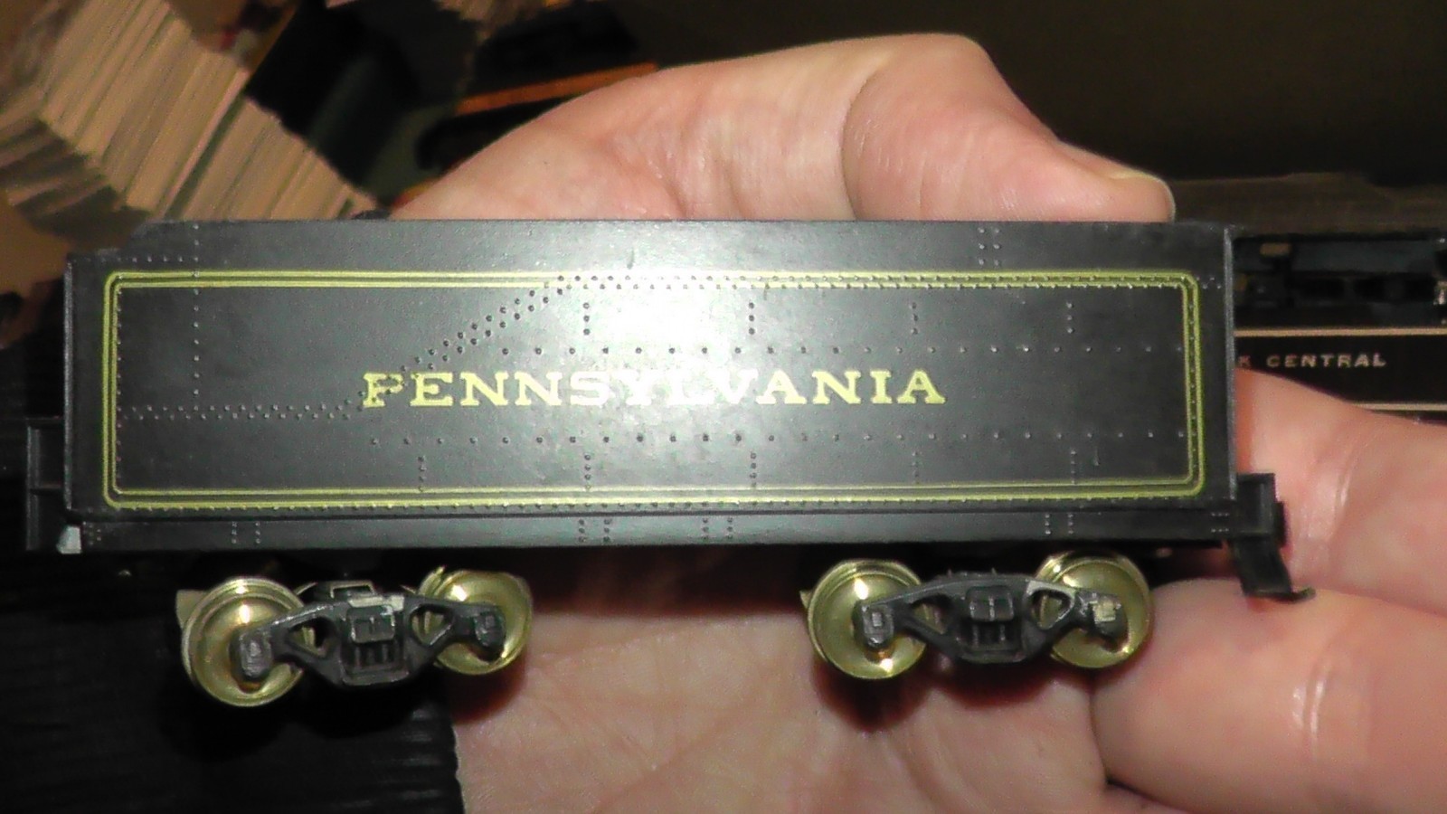 ho coal tender car only roundhouse ? pennsylvania prr