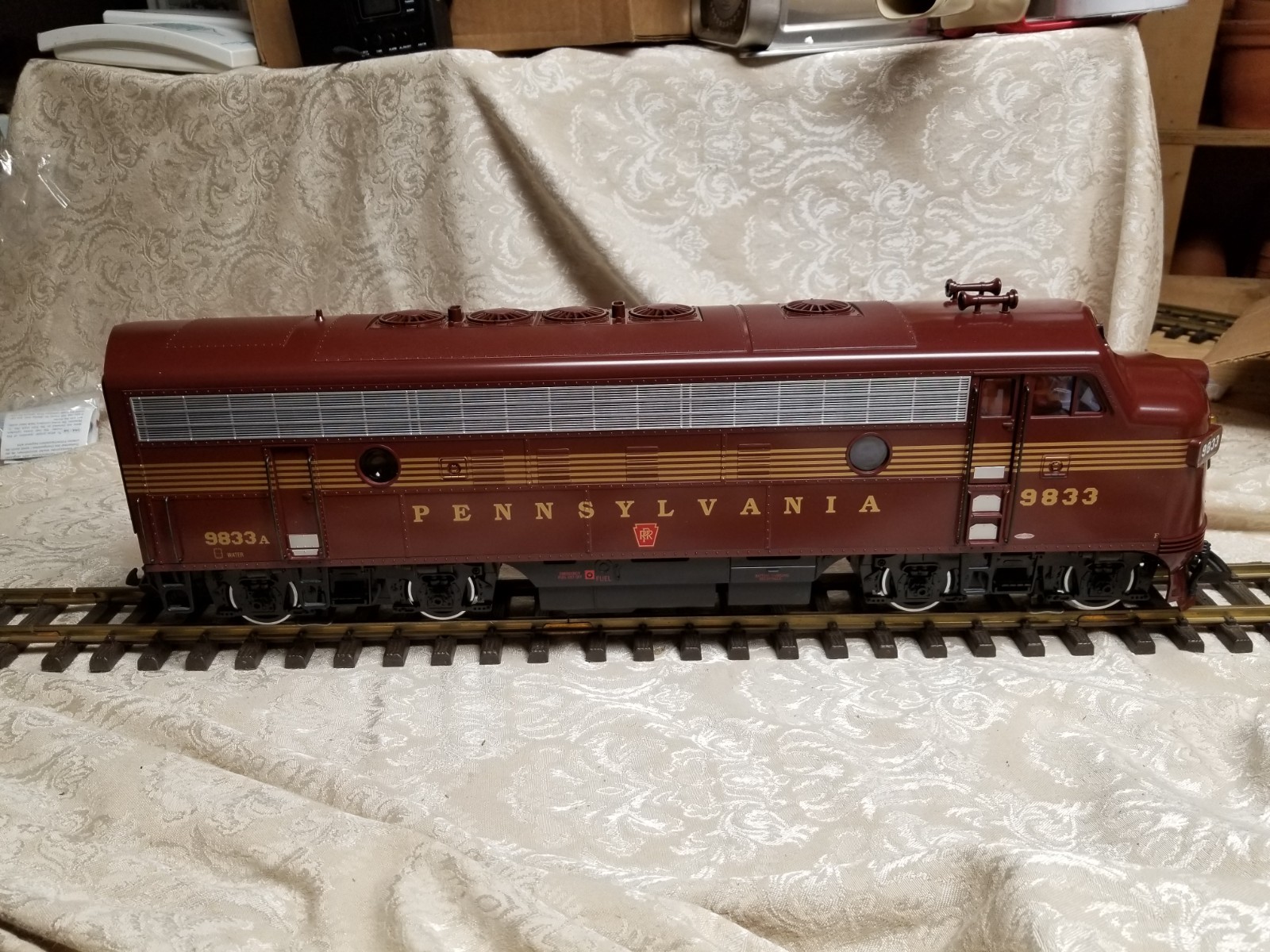 LGB 25570 & 25582 PRR Pennsylvania F7A & F7B Diesel Engines – Lights/Sound NEW