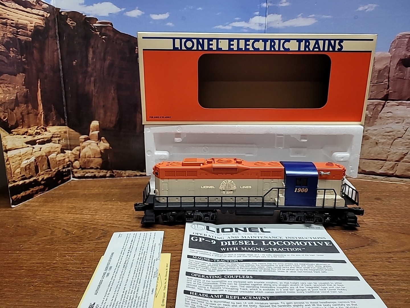 Lionel O Gauge 90th Anniversary GP-9 Diesel 1990