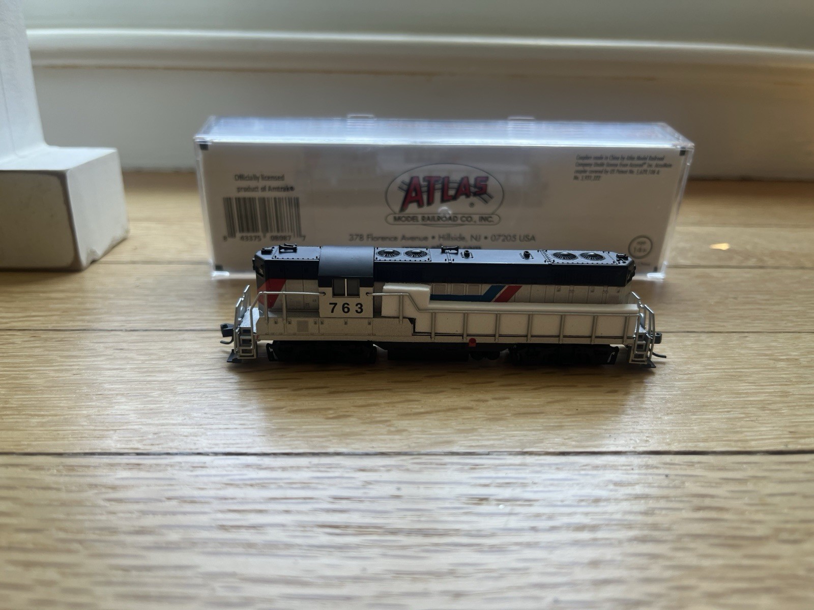 Atlas 400-002175 N-GP 9 Amtrak Master Line Decoder Ready