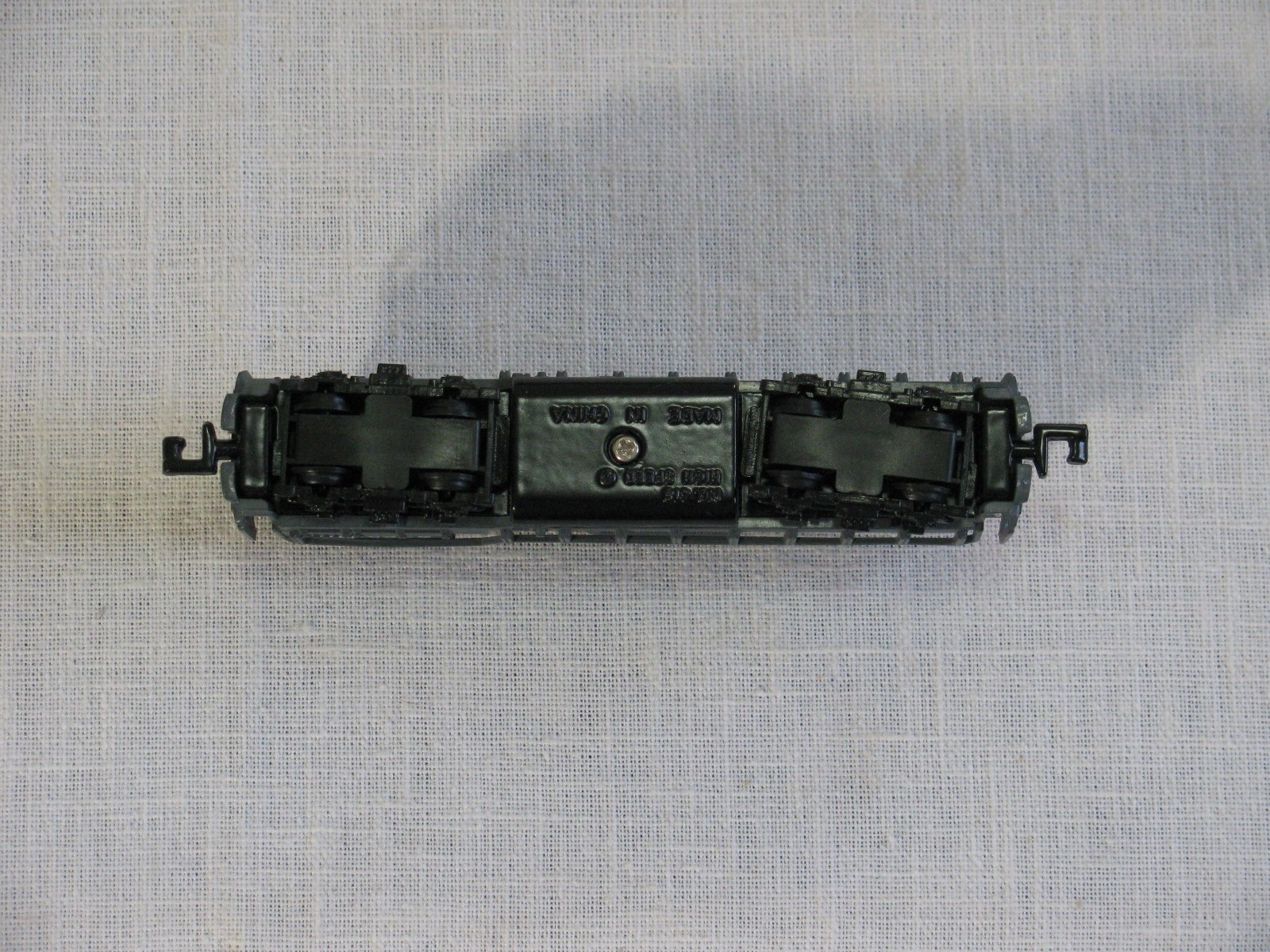 N Scale High Speed Diesel Locomotive 418, Southern Pacific #9725, Unpowered r