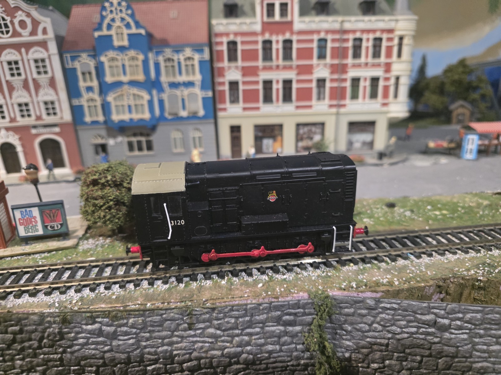 Bachmann Branchline BR Class 08 Shunter Locomotive OO Scale DC