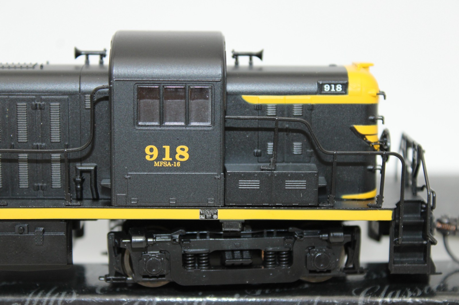 Atlas Classic HO Scale Erie Railroad Alco RS3 Diesel Locomotive #918 DCC