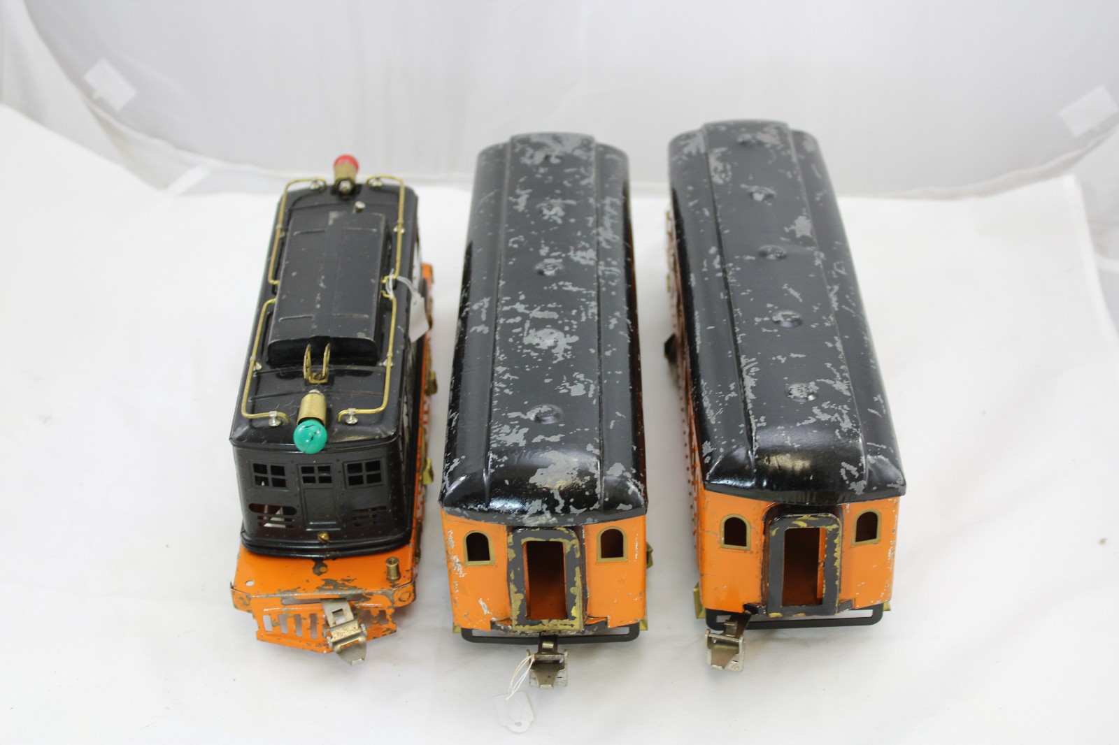 Pre-War Ives – Wide Gauge Halloween/Tiger Passenger Set – #1071 – 1930