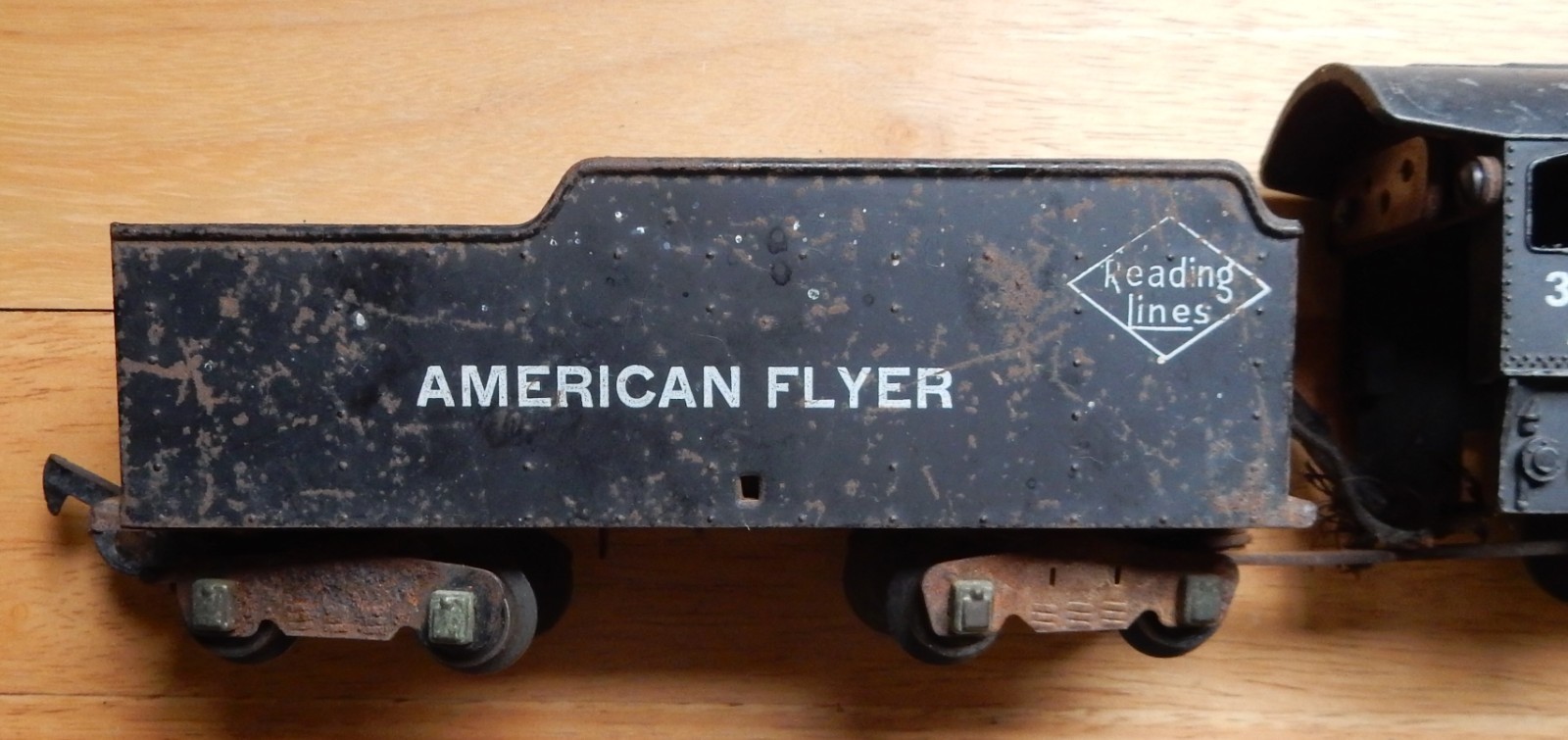Vintage Am. Flyer 302 AC Steam Locomotive and Tender – Untested, For Parts