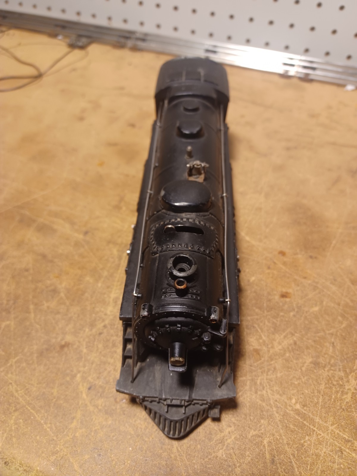 Lionel Cast Metal Steam Engine and Tender O Gauge