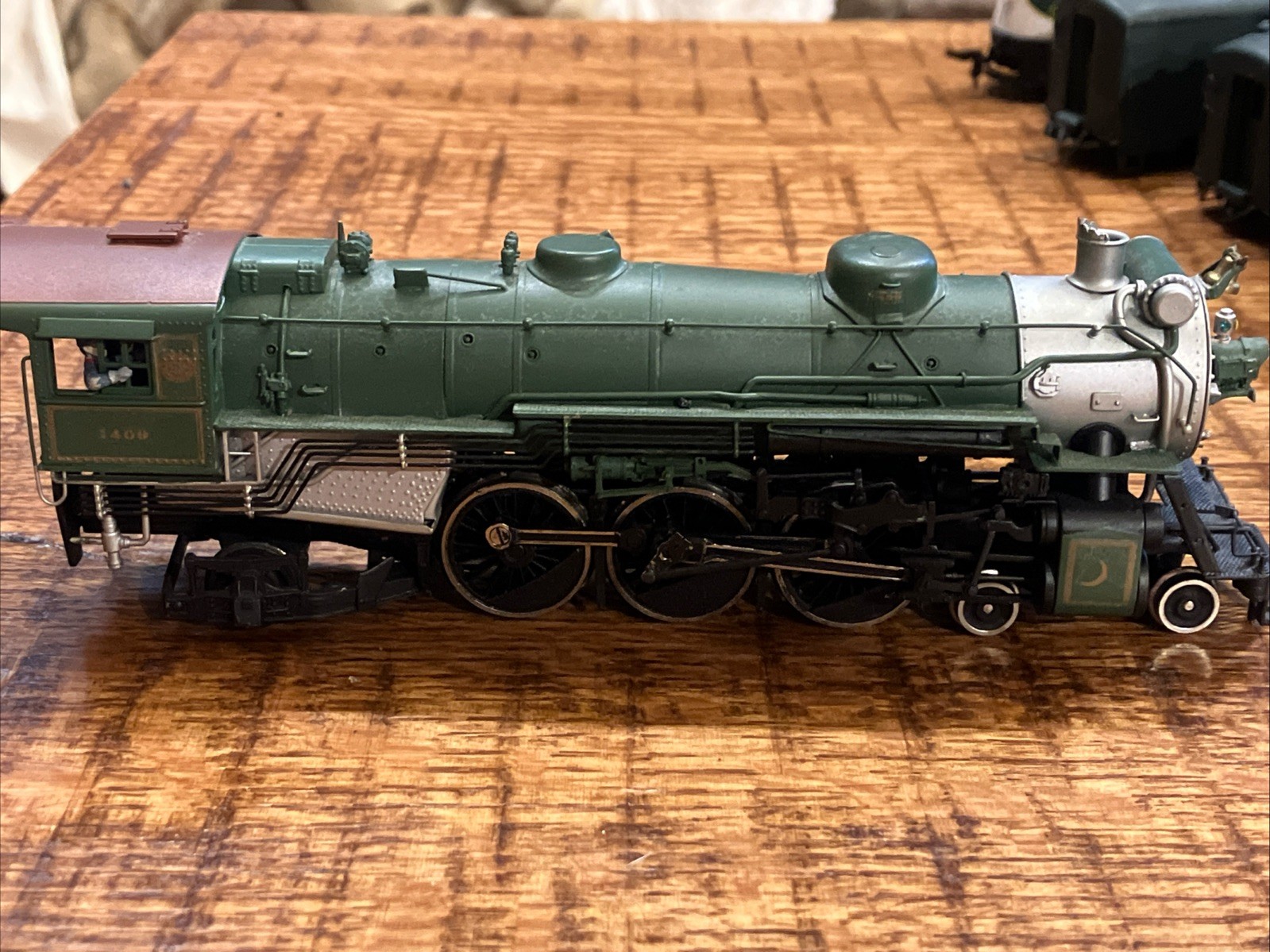 United Models HO Scale BRASS Southern 4-6-2 Steam Loco & Tender #1409- Painted