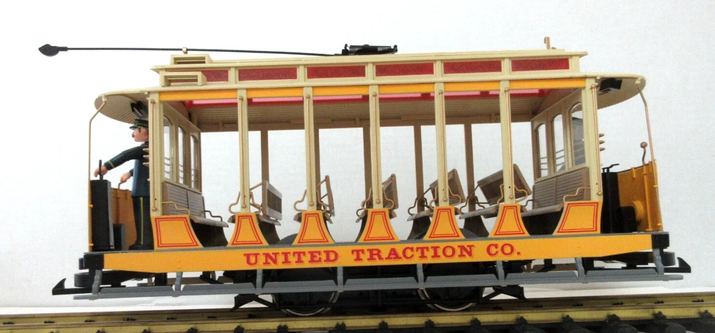 BACHMANN G SCALE BIG HAULER STREET CAR POWERED # 93938 UNITED TRACTION