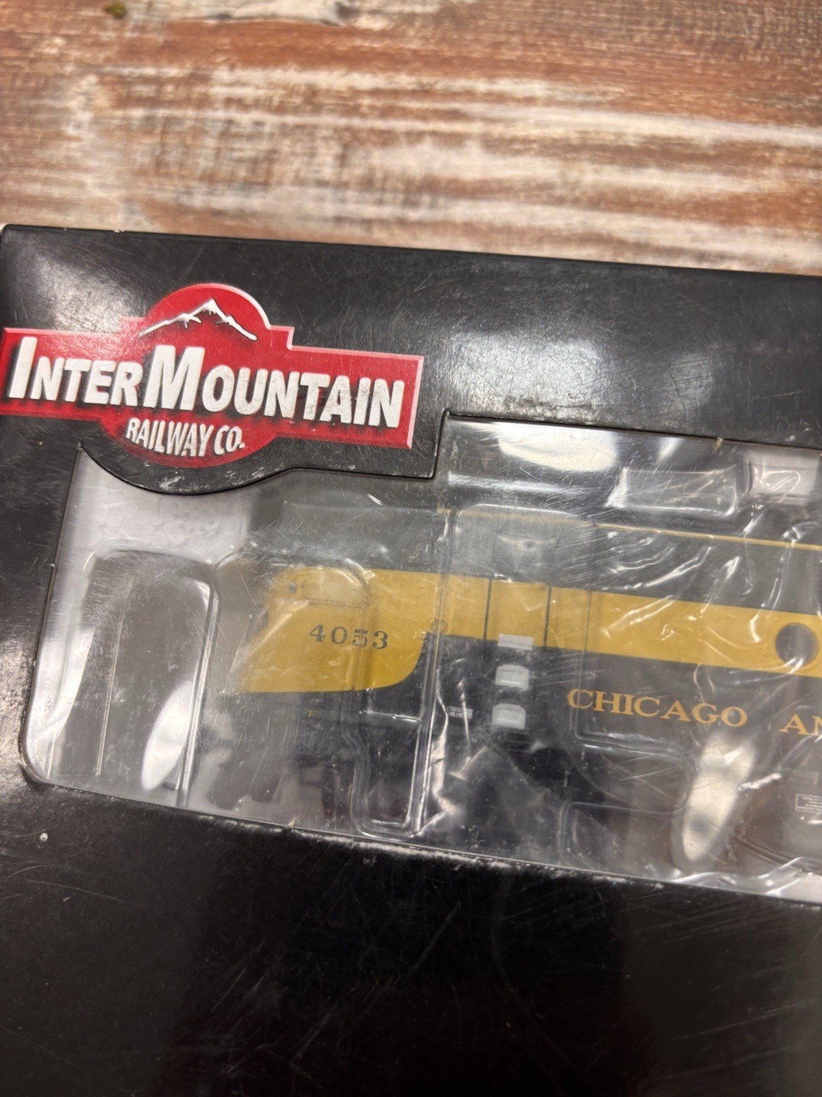 HO INTERMOUNTAIN 49209-03* CHICAGO & NORTH WESTERN CNW DCC SOUND New