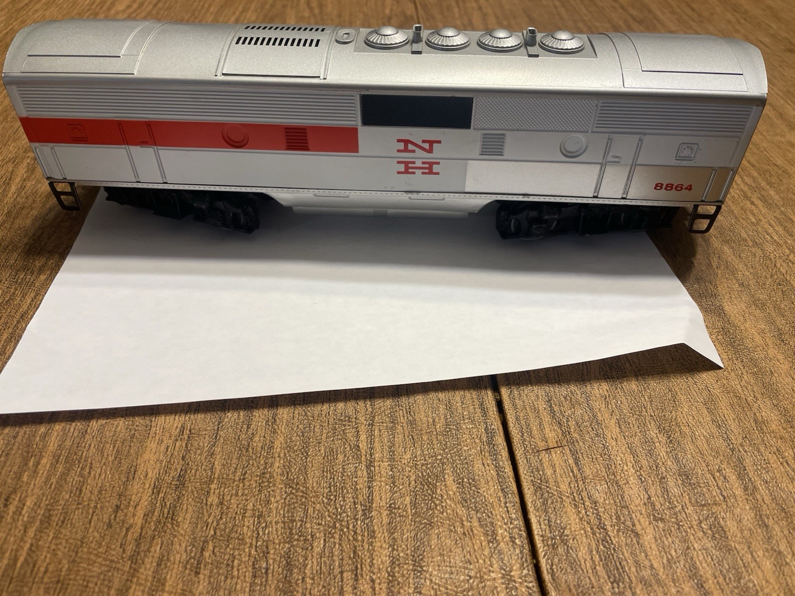 LIONEL NEW HAVEN Railroad Train F3-B DUMMY DIESEL Locomotive 6-8864