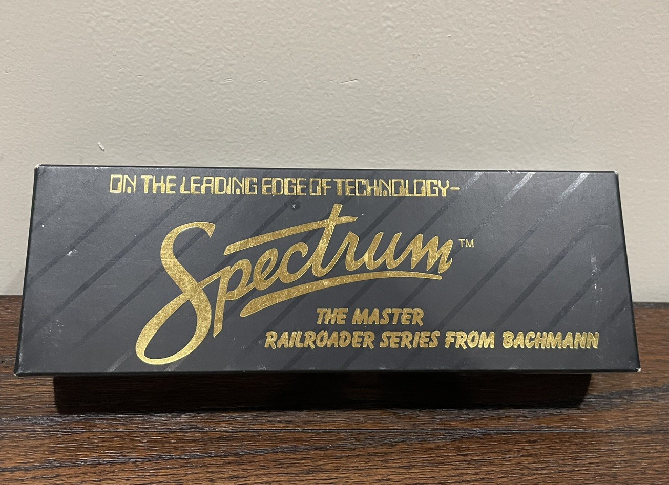 HO Scale Bachmann Spectrum 87004 AMTK Amtrak Phase II EMD F40PH Diesel #224