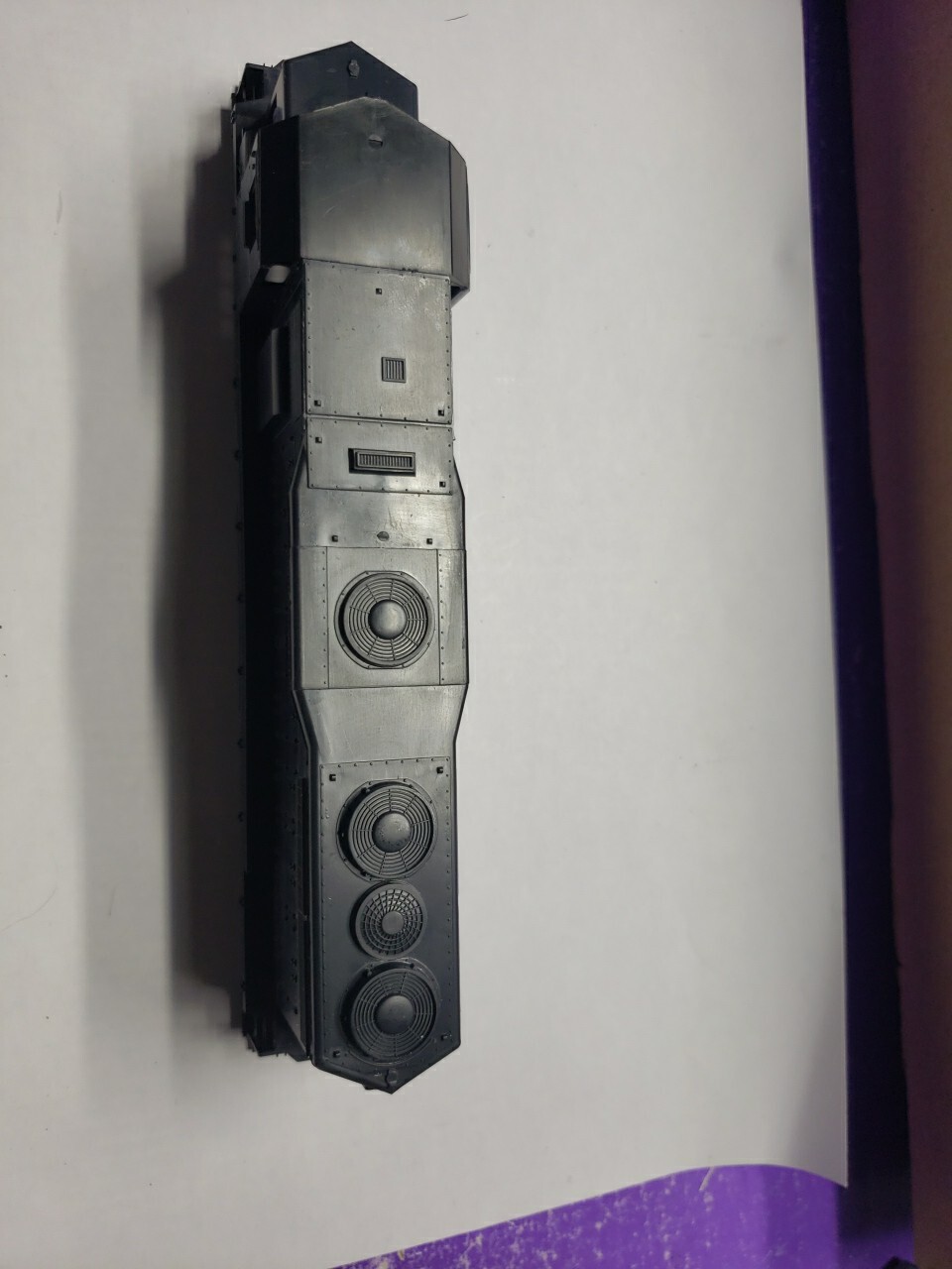 GP35 ATHEARN UNDECORATED SHELL ONLY Diesel LOCOMOTIVE Good condition