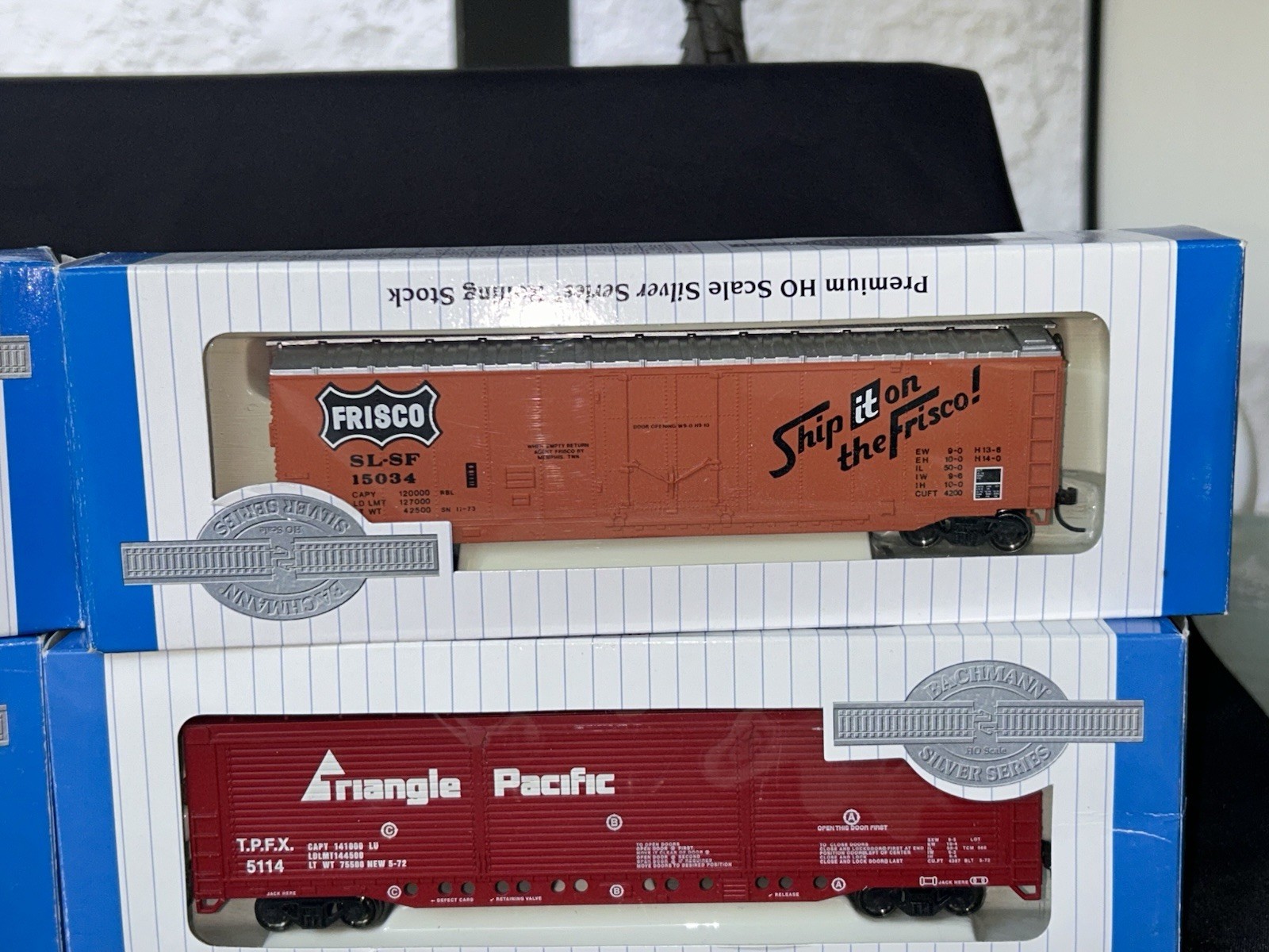 Lot of 4 Bachman HO Silver Series Rolling Stock cars with boxes