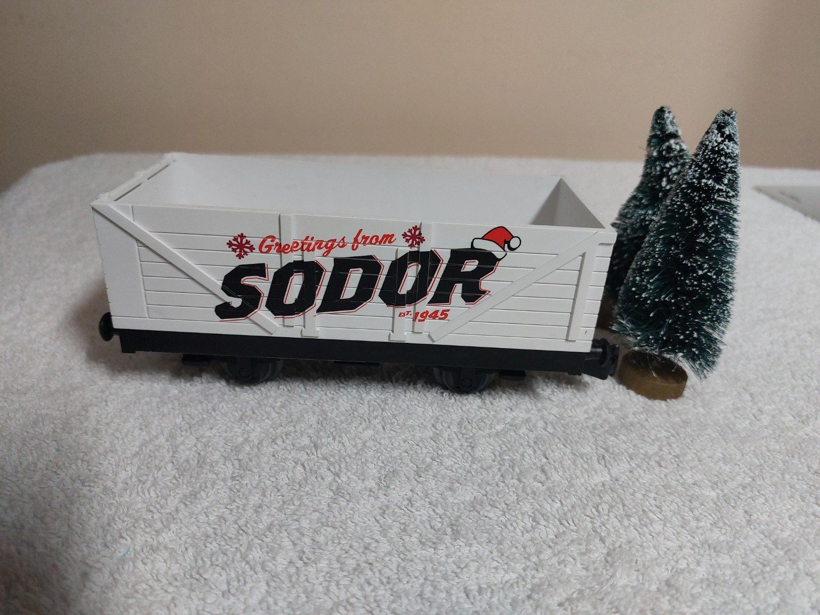 2016 Thomas & Friends Christmas Lionel Train w/ Remote TRAIN ONLY