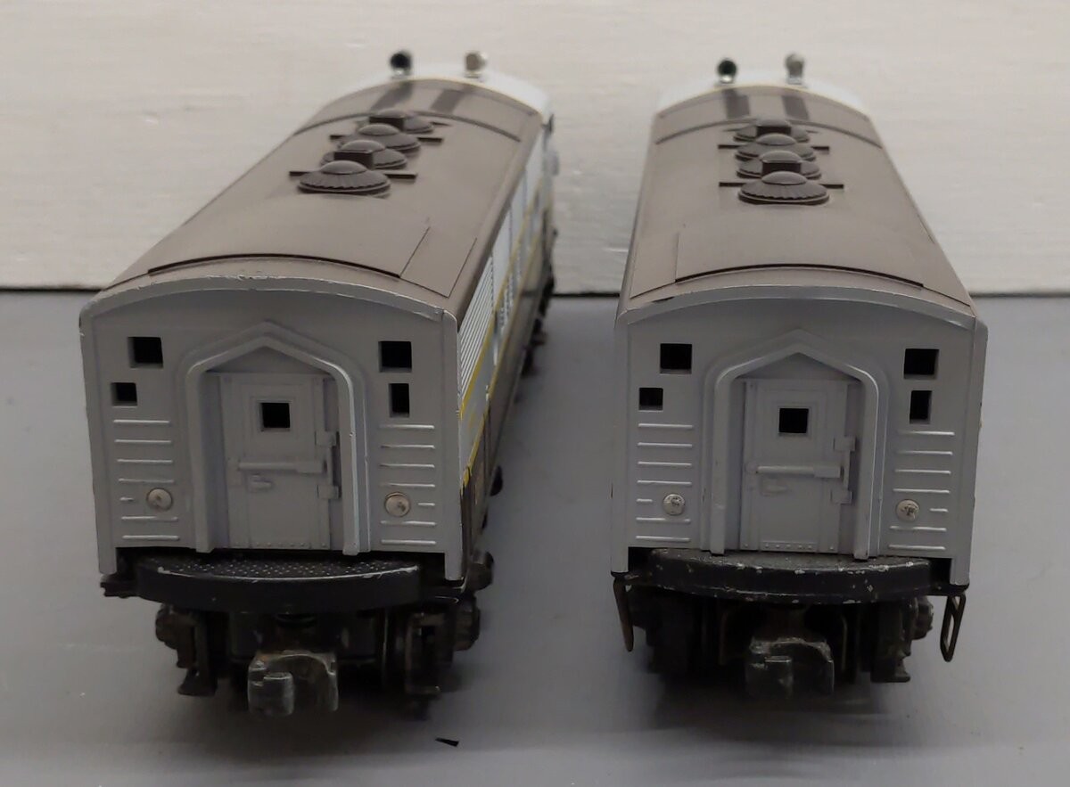 Lionel 2373 Vintage O Canadian Pacific F3 AA Diesel Locomotive Set