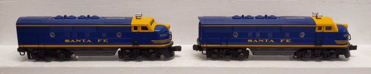 Lionel 6-18117 O Gauge Santa Fe Blue/Yellow F3 AA Diesel Set NIB