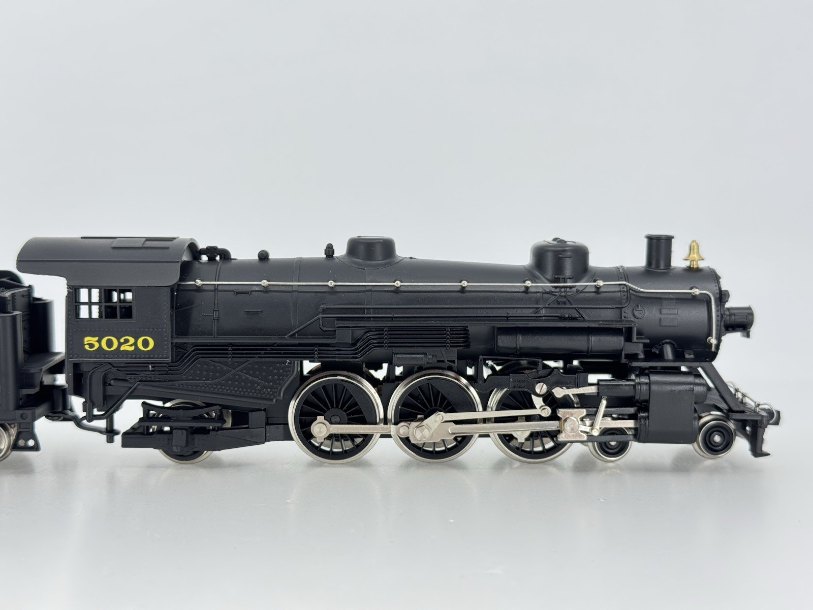 HO Mehano M9910 Canadian Pacific 4-6-2 Pacific Steam Locomotive CP #5020