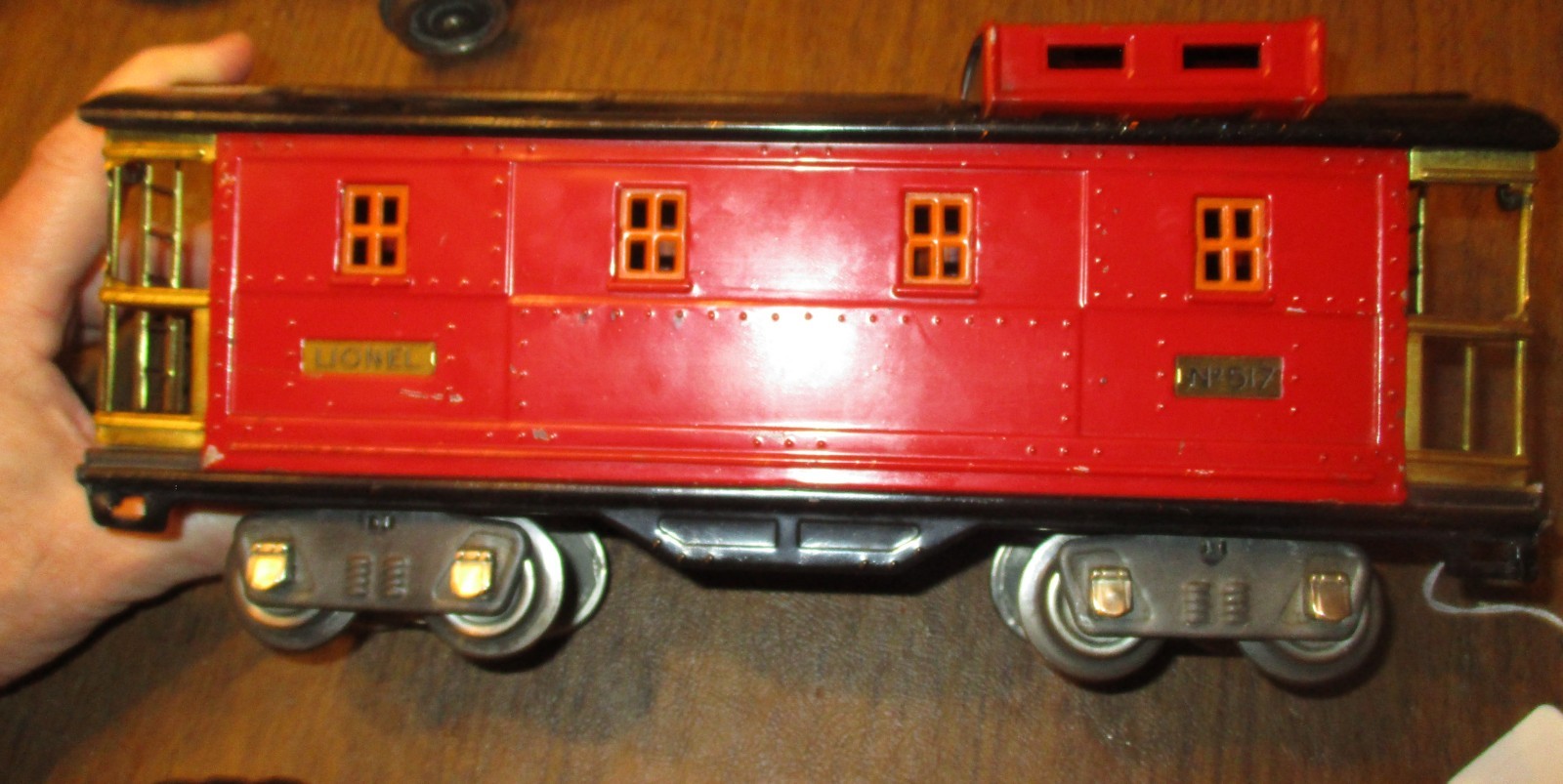 COAL TRAIN black 318E 516 516 516 and red/black caboose 1929