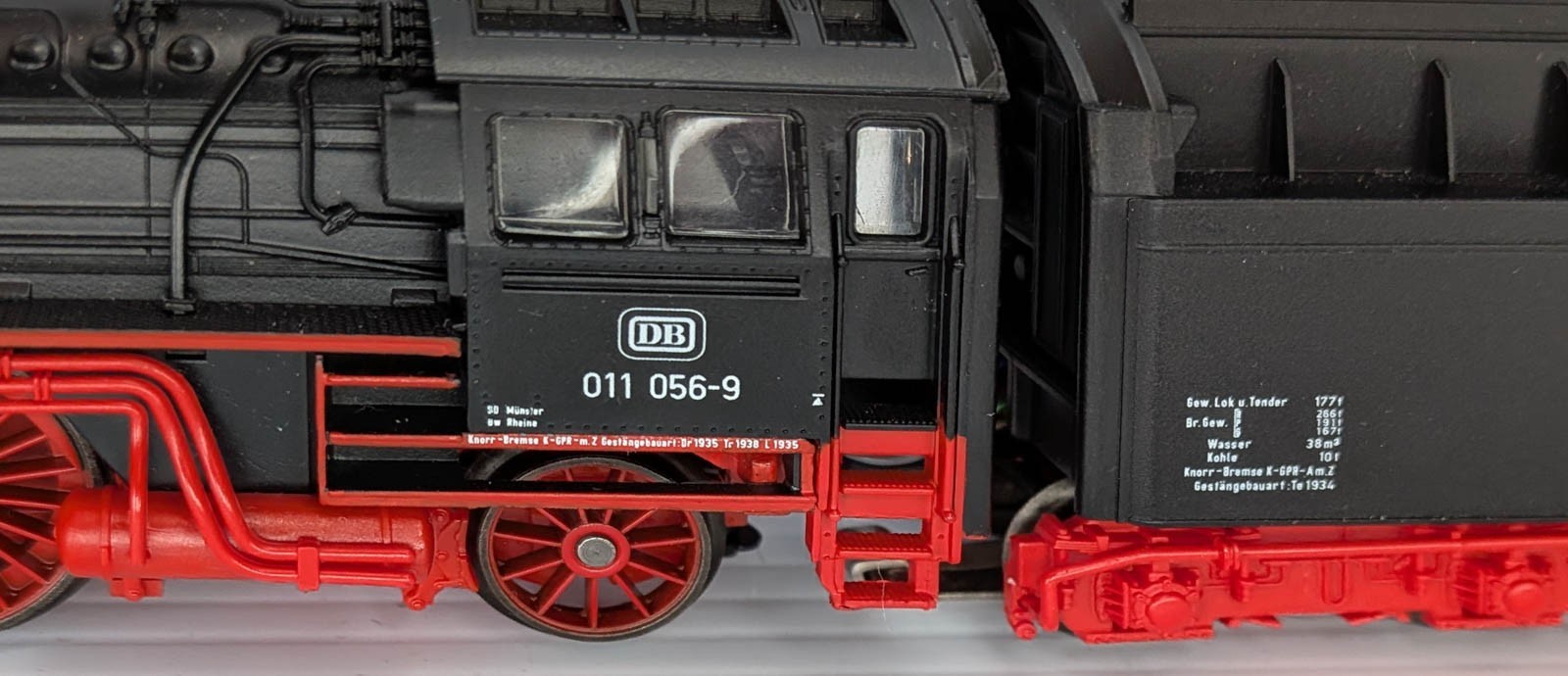 Marklin Märklin 3690 Digital BR11 Steam Loco – New-Old Stock – Free Shipping