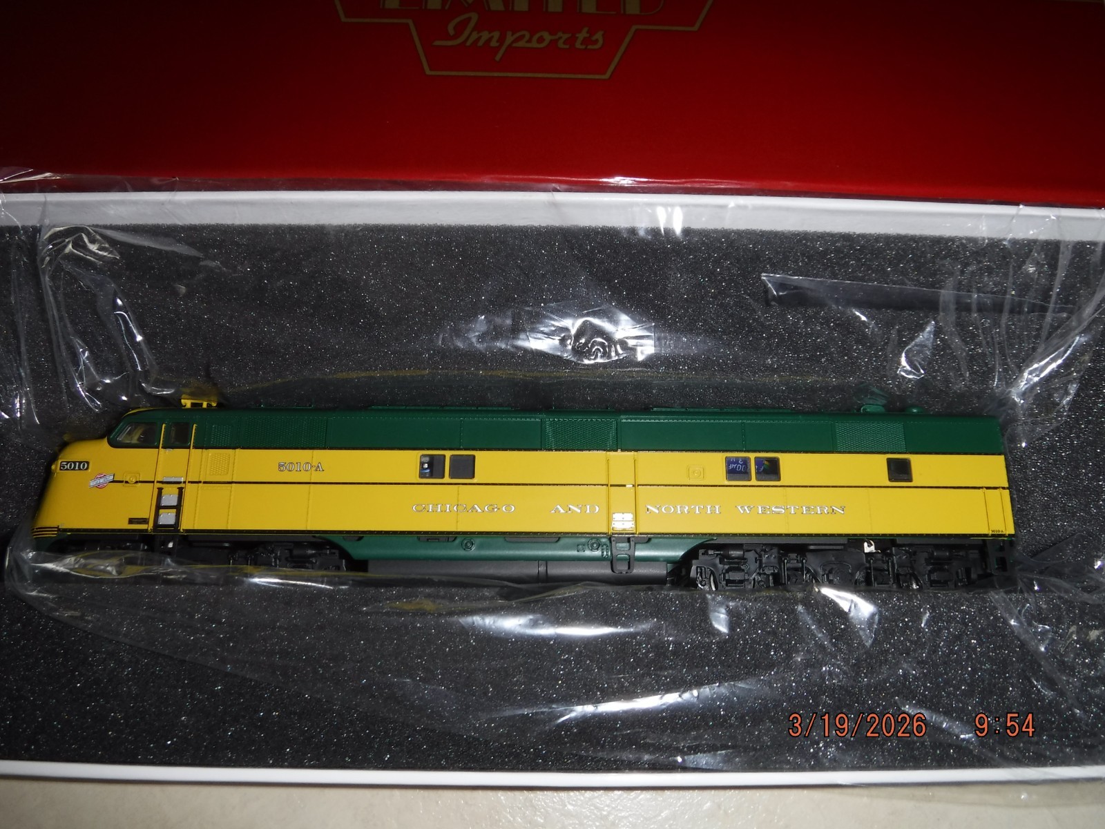 BROADWAY LIMITED IMPORTS HO CHICAGO & NORTHWESTERN EMD E7A LOCOMOTIVE #5010A NEW