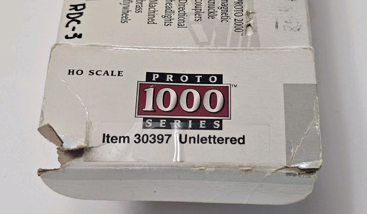 Proto 1000 #30397 HO RDC-1 Budd Car, Unlettered – DC Power, Tested