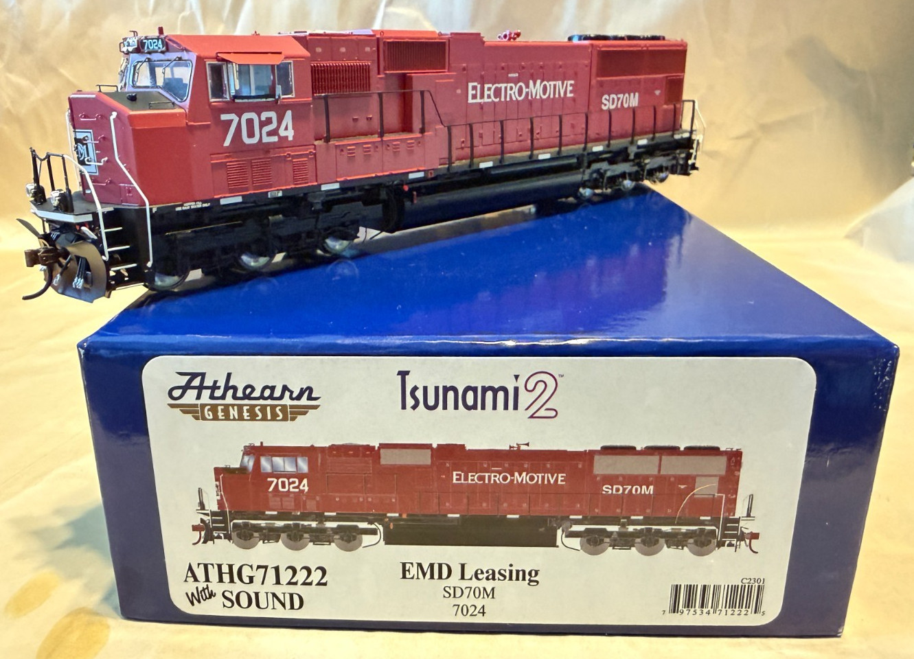 Athearn Genesis HO EMD Leasing SD70M with DCC & Tsunami 2 Sound