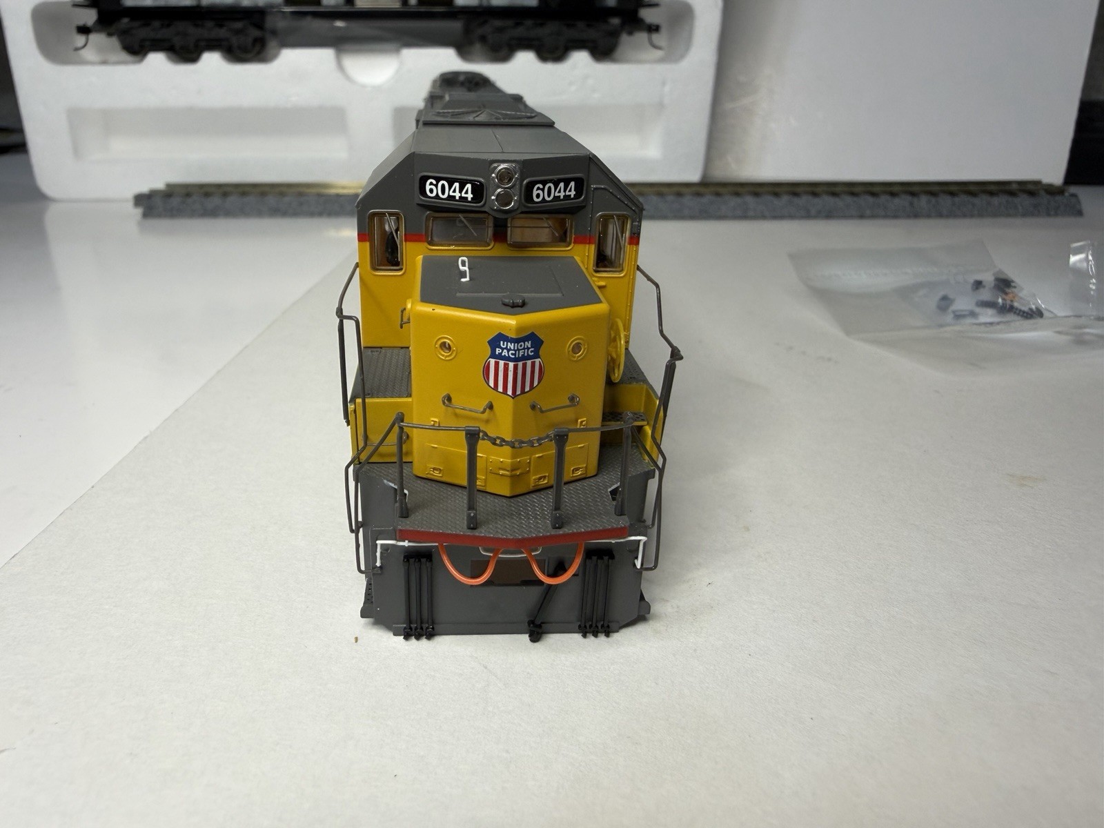 Proto 2000 EMD SD60 Union Pacific UP 6044 – DCC Ready NIB Tested
