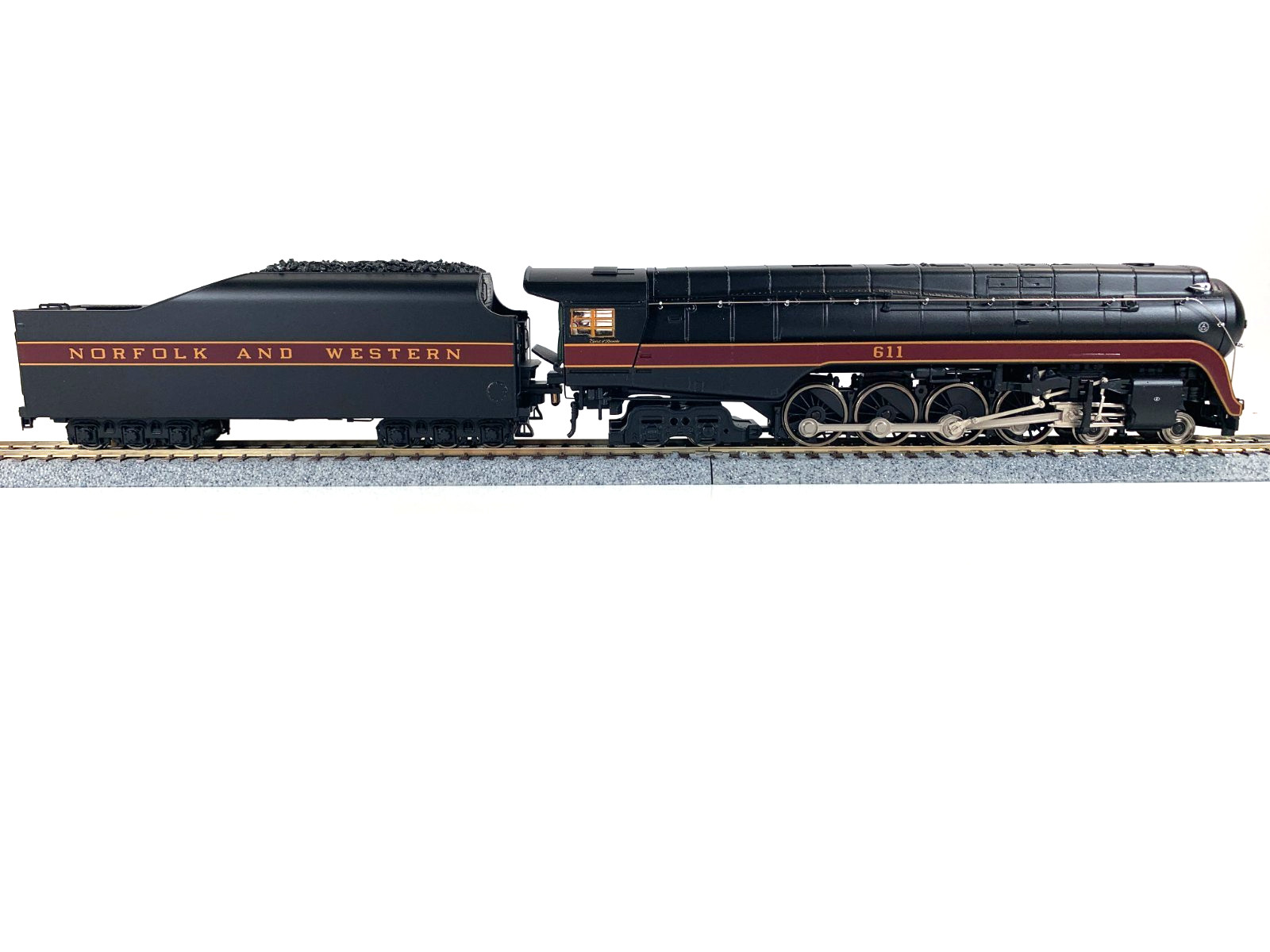 HO MTH 80-3265-1 Norfolk & Western J Steam Locomotive #611 – Protosound 3.0