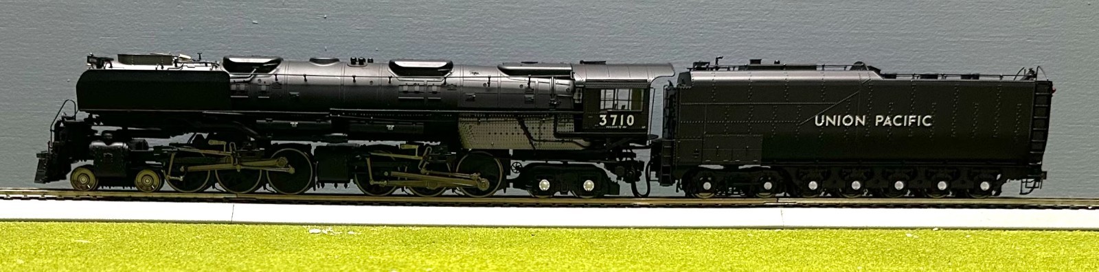 Athearn Genesis G97224 HO Scale UP. Challenger 4-6-6-4 DCC Tsunami Sound