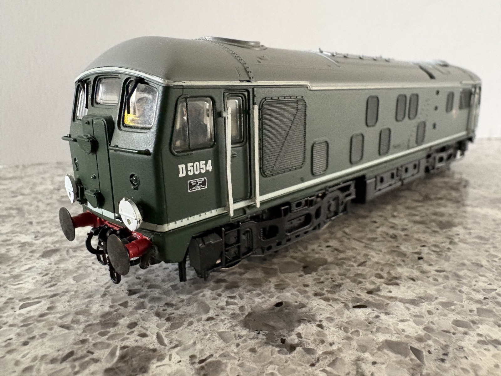 BACHMANN CLASS 24 B0-B0 DIESEL PLAIN BR GREEN DCC FITTED