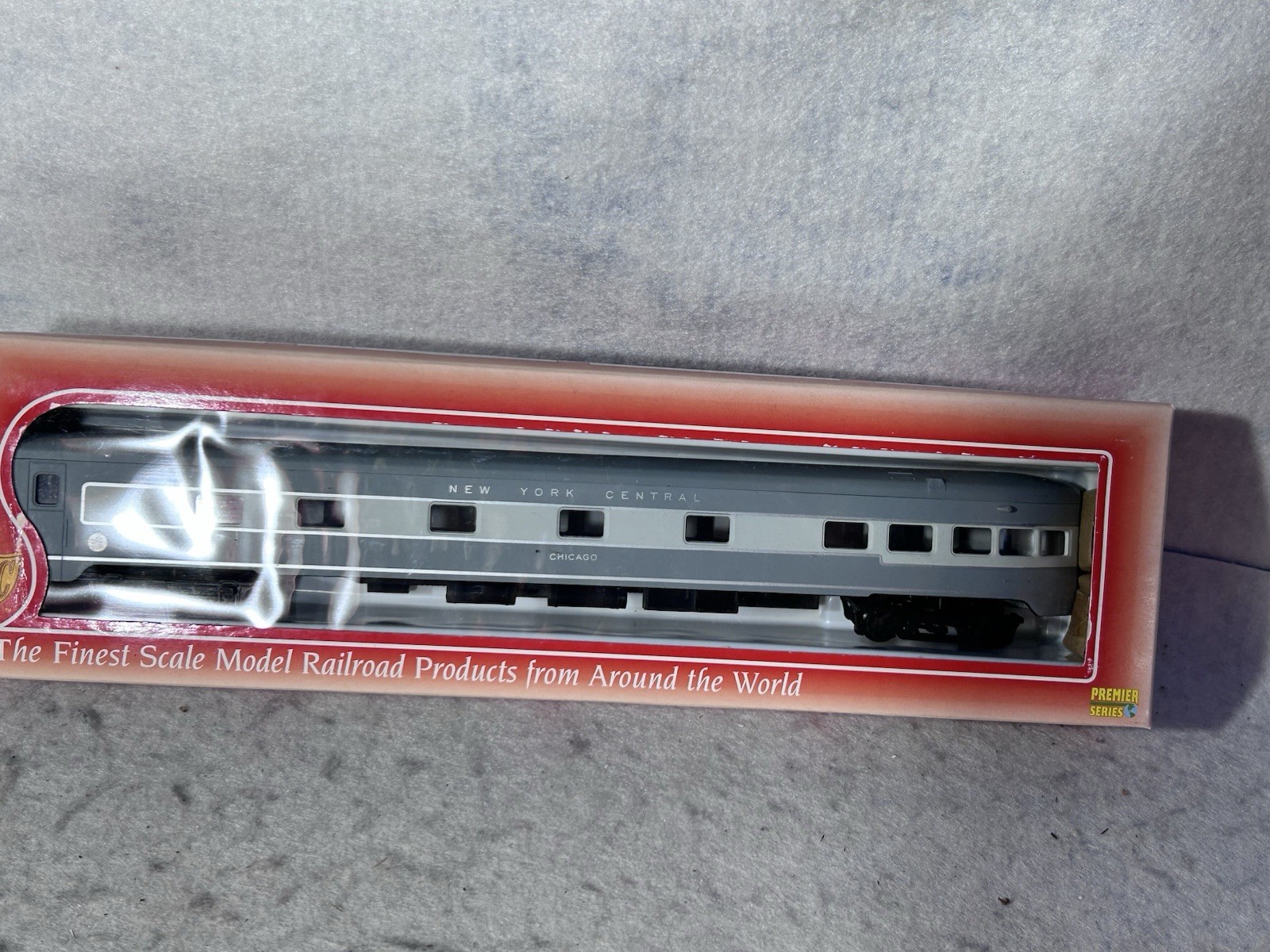 Classic IHC PREMIERE NYC 4-6-2 Streamline Pacific/7 Car Passenger Set HO