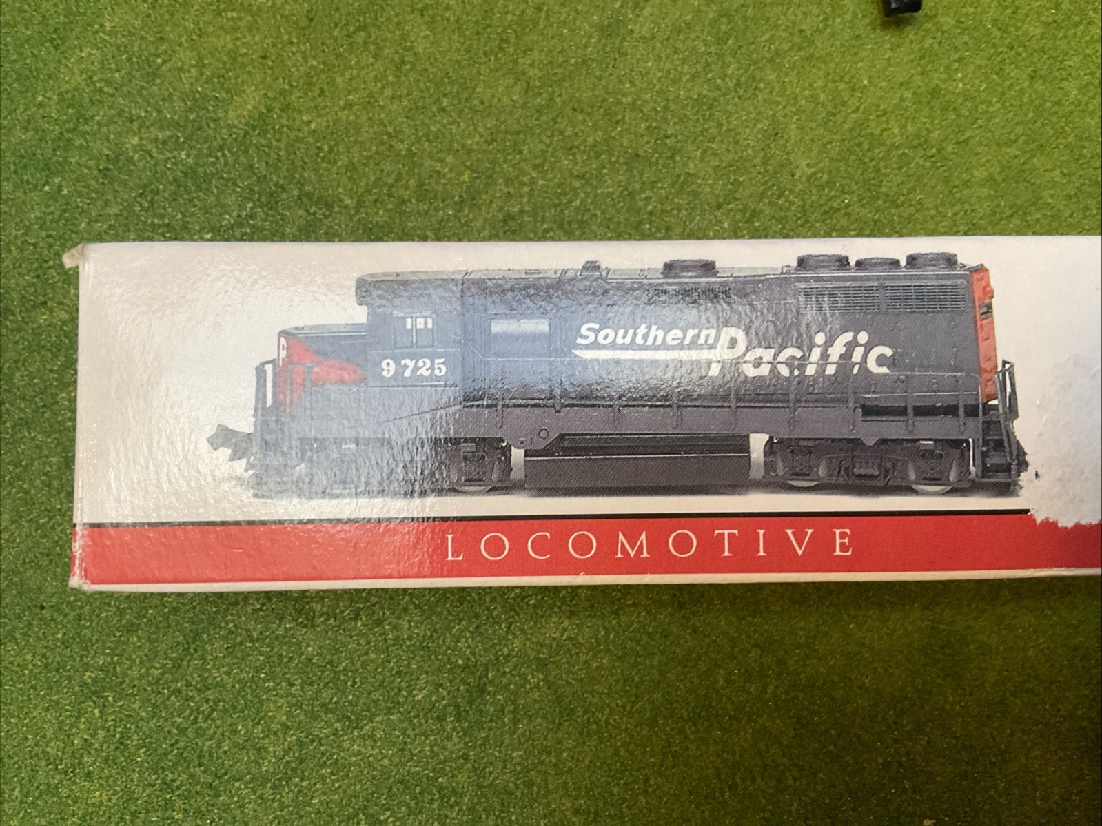 Southern Pacific SP 9725 N Scale Dummy Locomotive Train Engine 4.5” w Box