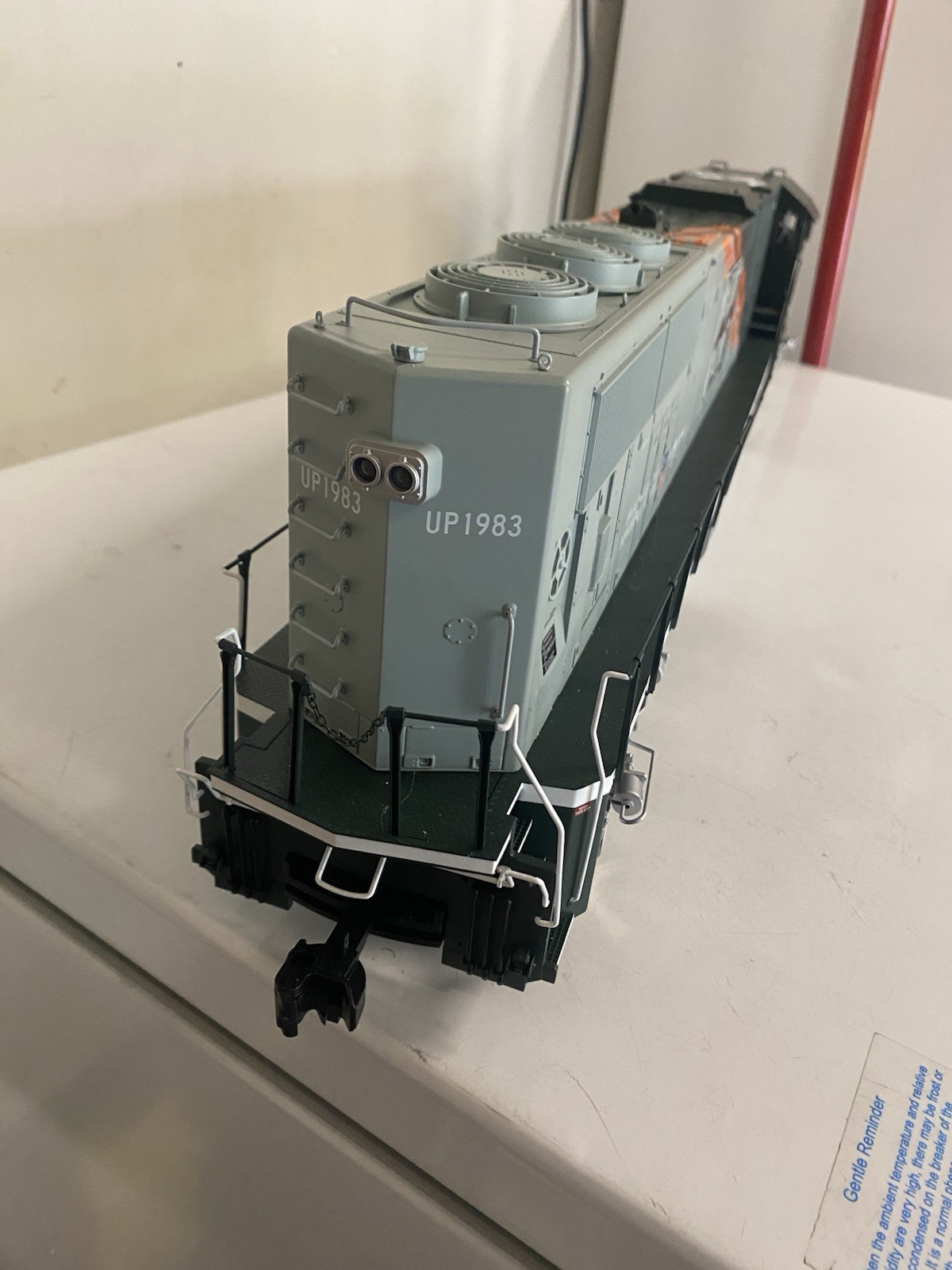 USA Trains Sd70 WP Heritage With Railpro Conversion And 18.5 Volt Battery