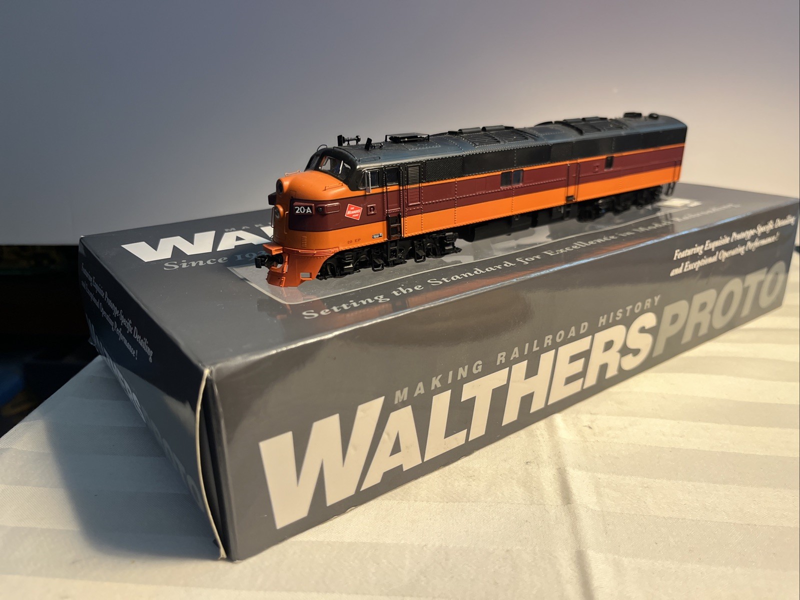 HO Scale Walthers Proto Milwaukee Road E7A 20-A DCC/Sound TESTED