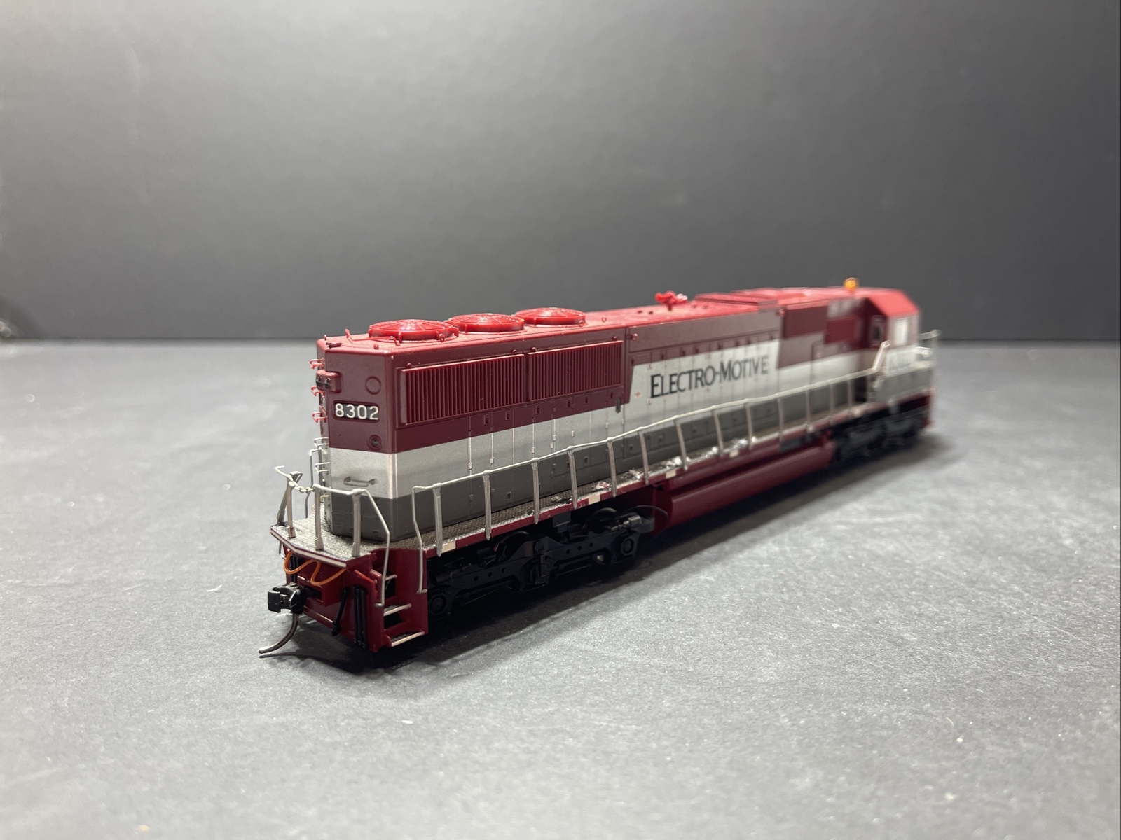 PROTO 2000 SD60 23504 EMD 8302 DCC HO SCALE DIESEL LOCOMOTIVE ENGINE