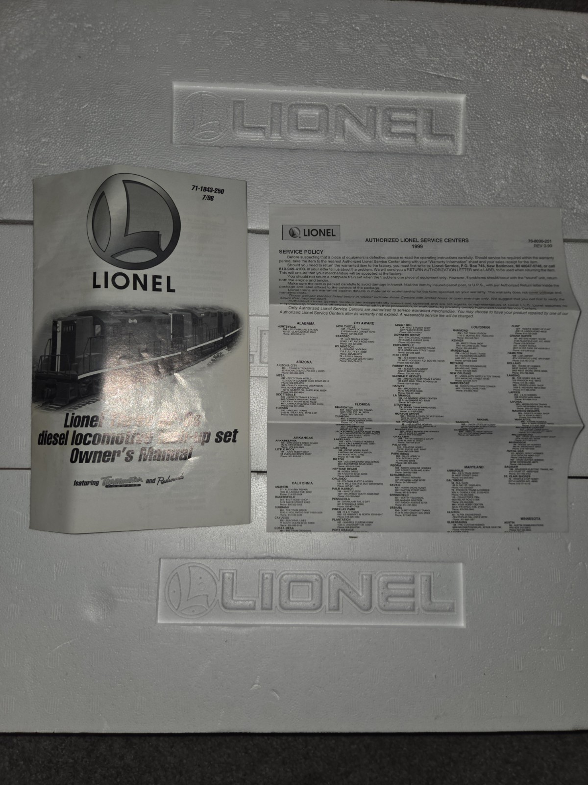 Lionel 6-11843 O Gauge Boston & Maine Diesel Lash-up Set #2380, 2381, 2389