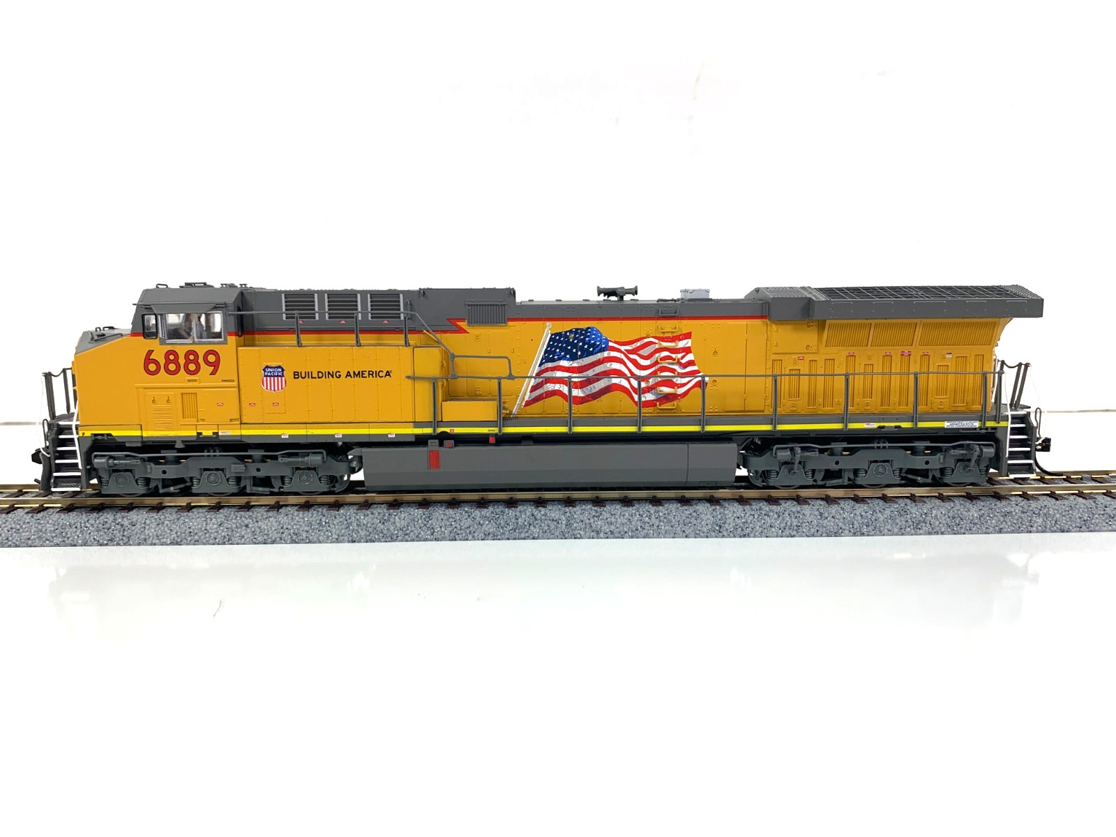 HO Broadway Ltd 5693 UP GE AC6000 #6889 -DC/DCC Paragon 3 Sound w/ smoke