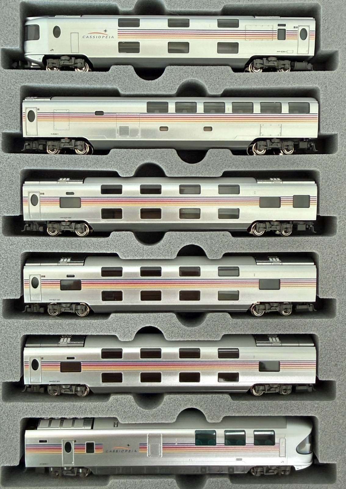 Kato N Scale 3065-2 + 10-1608 Cassiopeia E26 Series Locomotive w/ Passenger Cars