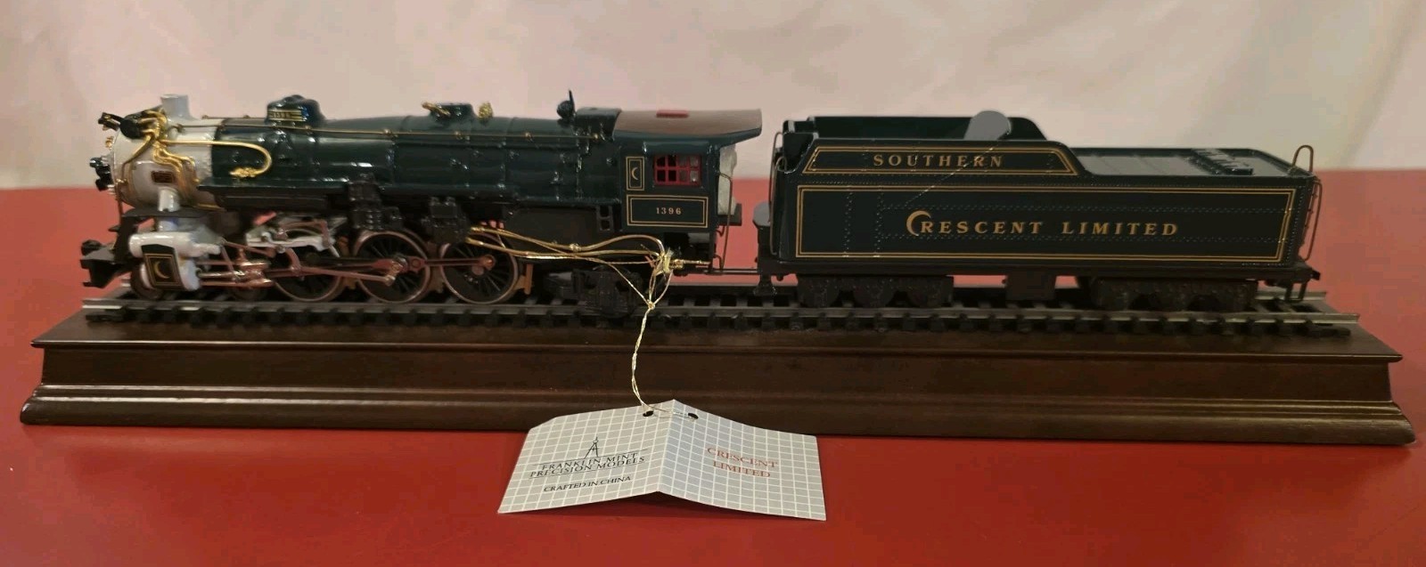 Franklin Mint Train Crescent Limited Steam Locomotive with Rail #1396