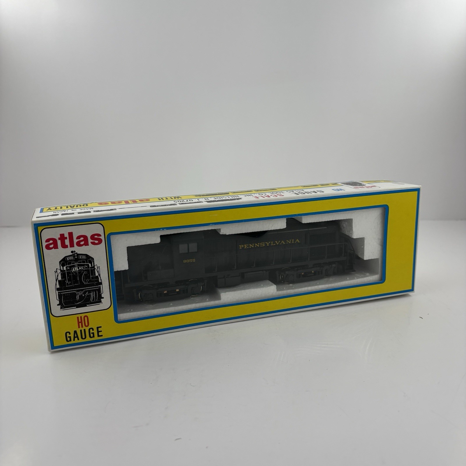 ATLAS 7075 RS-3 HO Gauge DIESEL LOCOMOTIVE PENNSYLVANIA RR Black 8055 In Box