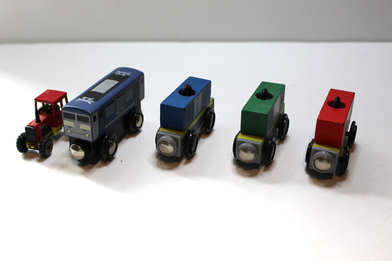 Wooden Train, Engine/tractor/stock,Compatible w/ Thomas the Train&Chuggington