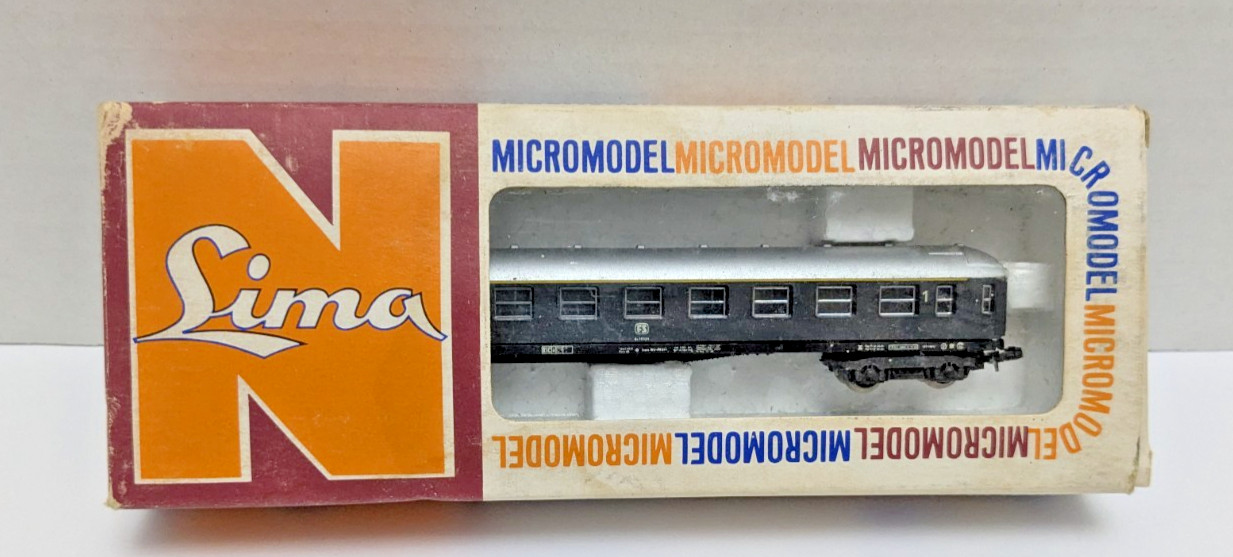 Lima N Scale 13 window Italian Passenger Car