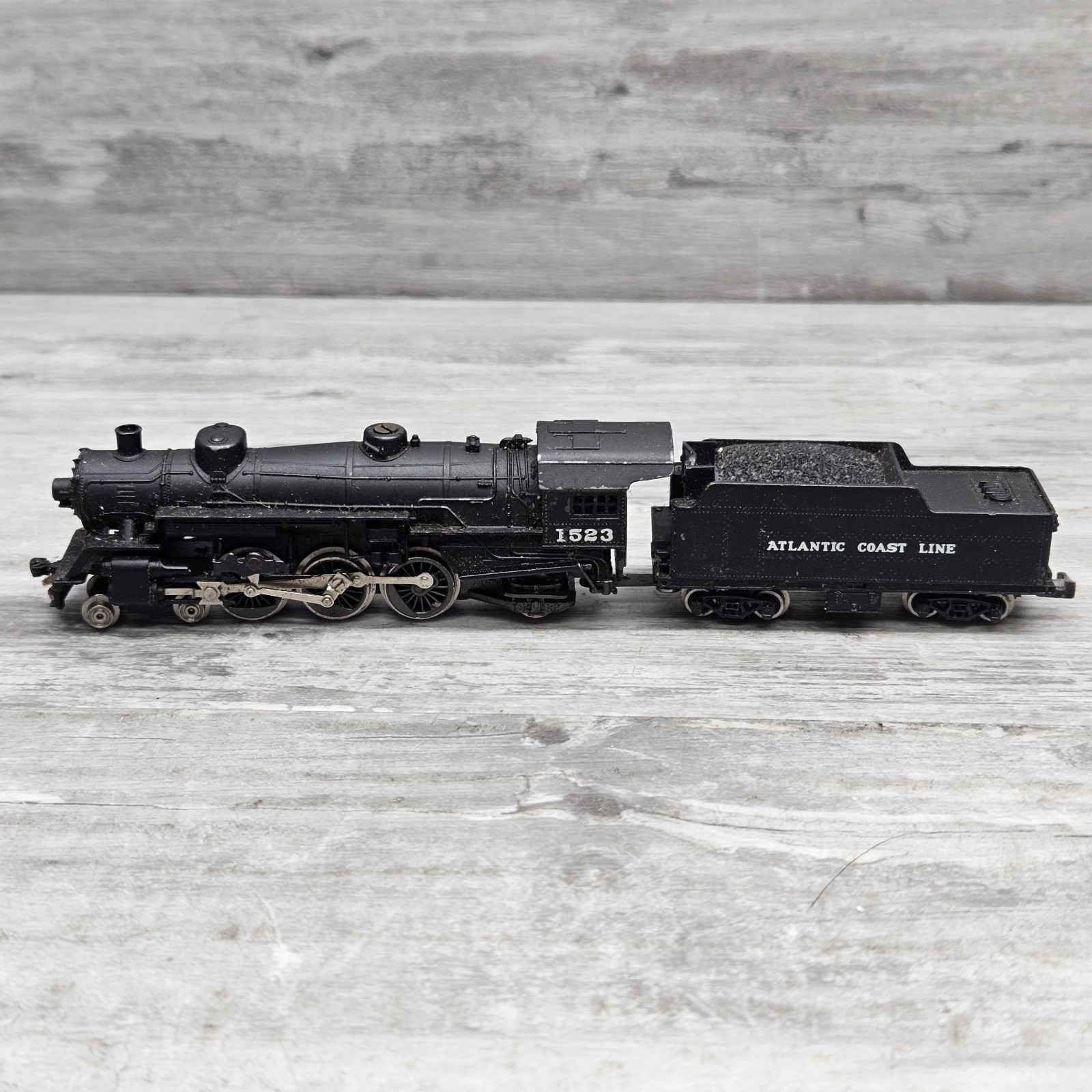 N Scale Atlas Atlantic Coast Line Tender And Locomotive #1523 Tested and Works