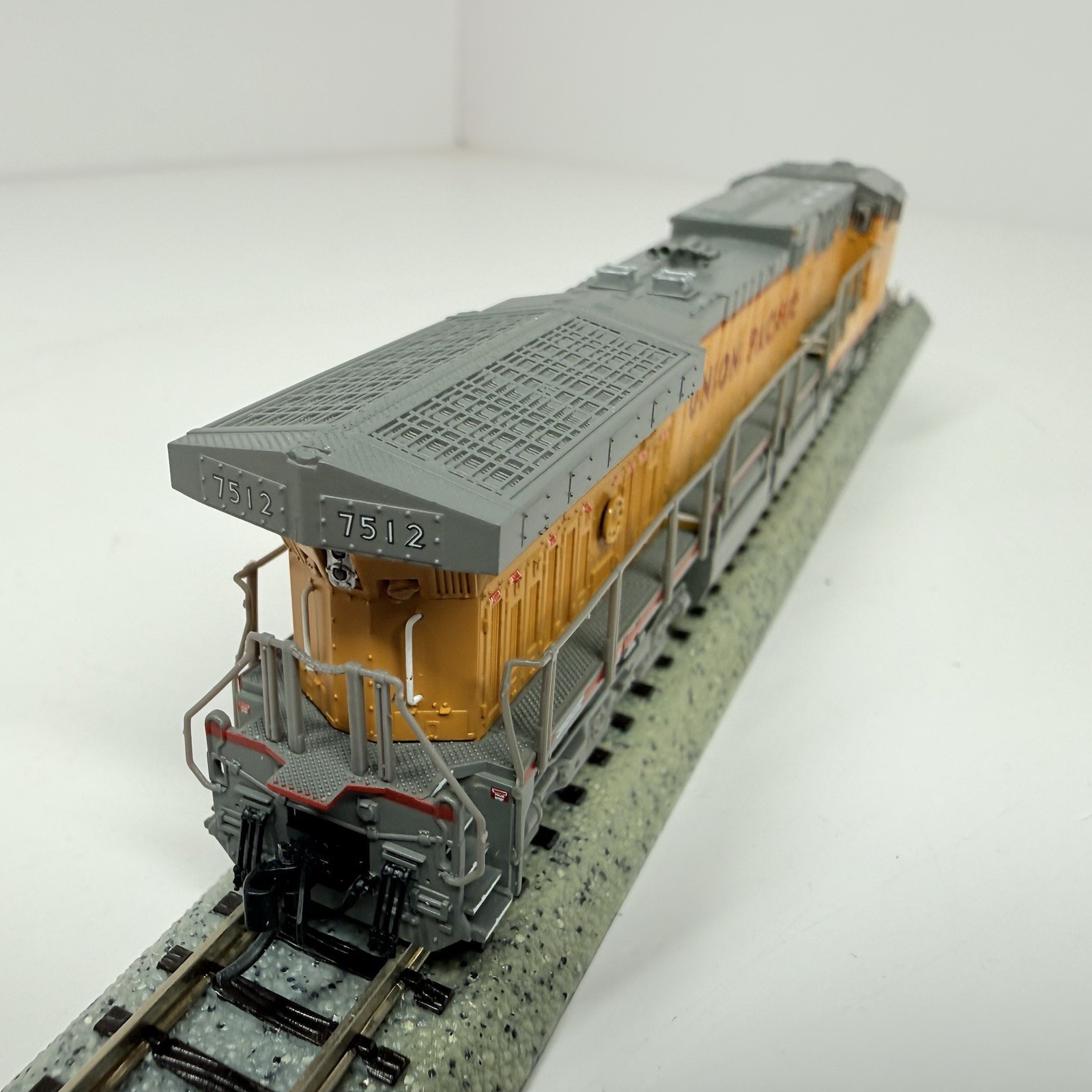 N Scale DCC Paragon3 GE AC6000 UP Union Pacific #7512 Diesel Locomotive