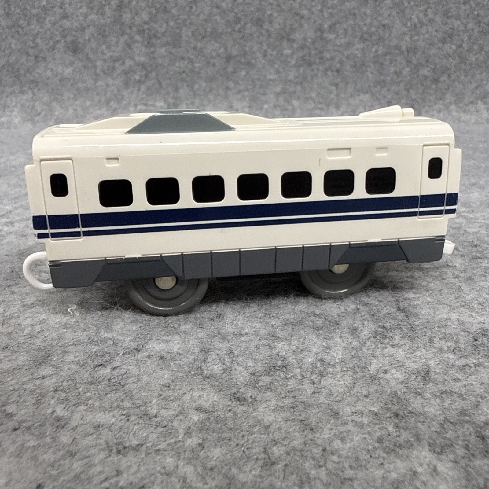 Japan Takara Tomy Plarail S-01 700 Shinkansen Motorised Train w/ Light C22