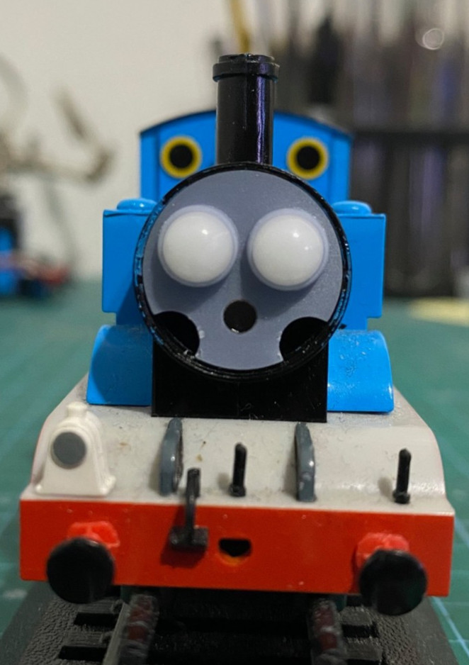 Custom HO/OO Bachmann Thomas Magnetic Eye Bracket MKII