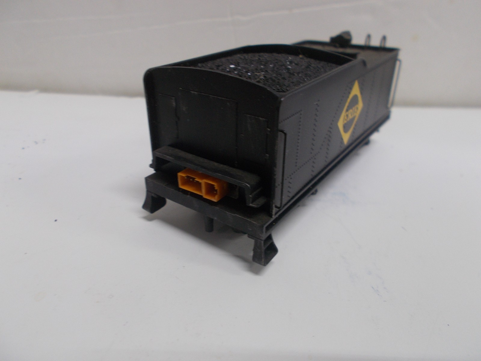 SPECTRUM~ERIE 2-10-0 RUSSIAN DECAPOD LOCOMOTIVE # 2461 & TENDER~DCC PLUG ~HO