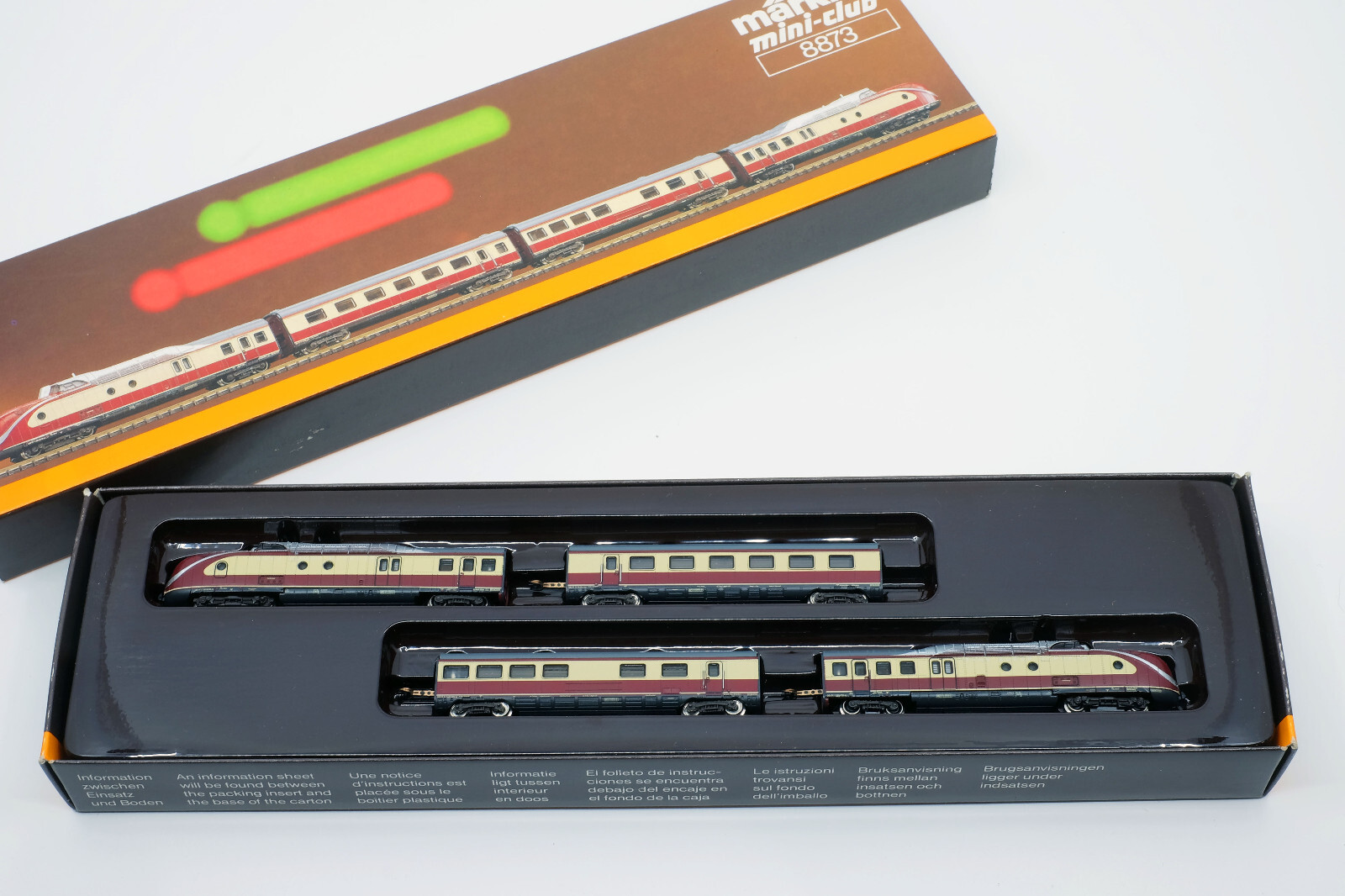 Marklin Z 8873 + 8793 DB Trans-Europe-Express (TEE) 5 Pole Motors Set 2