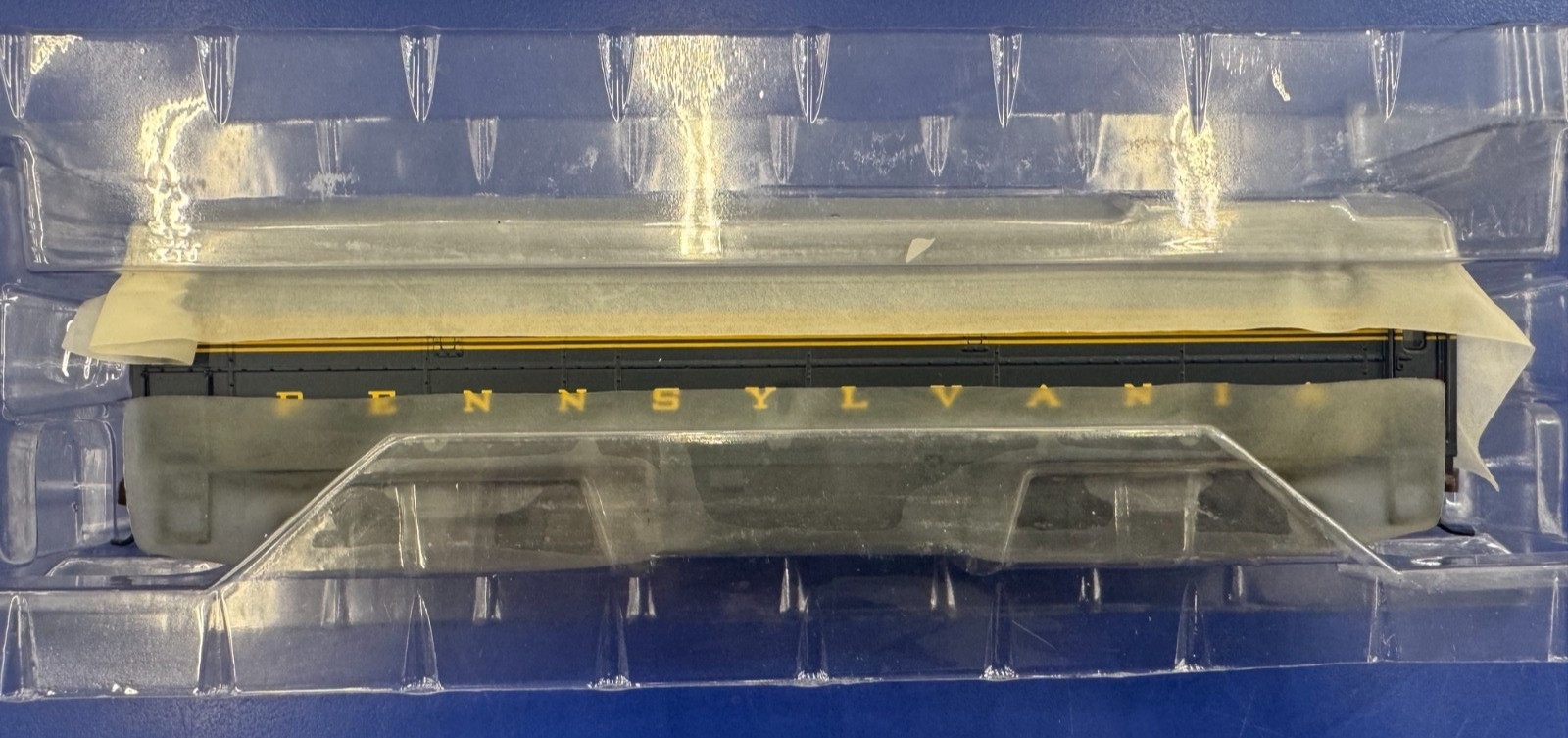 Bachmann HO PRR Pennsylvania Sharknose 61902 RF16B Diesel Locomotive NIB