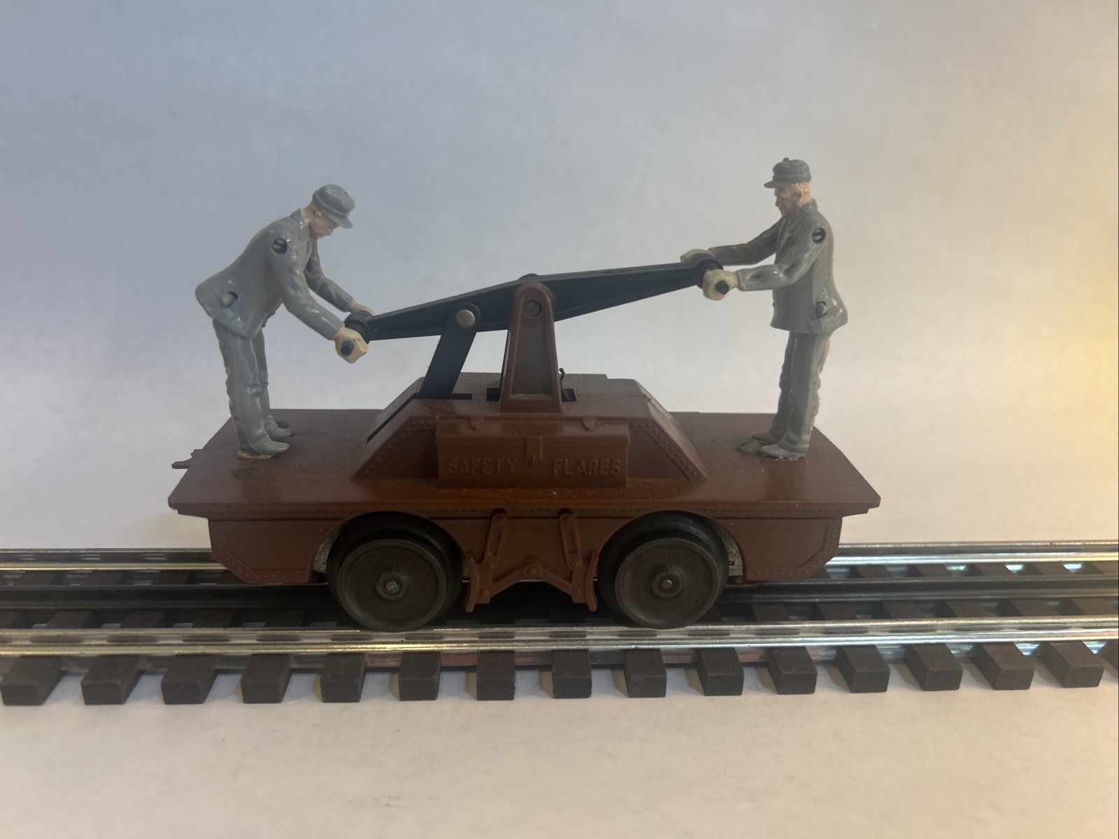 MARX 2002 Electric Handcar with Both Gray Men – O Gauge